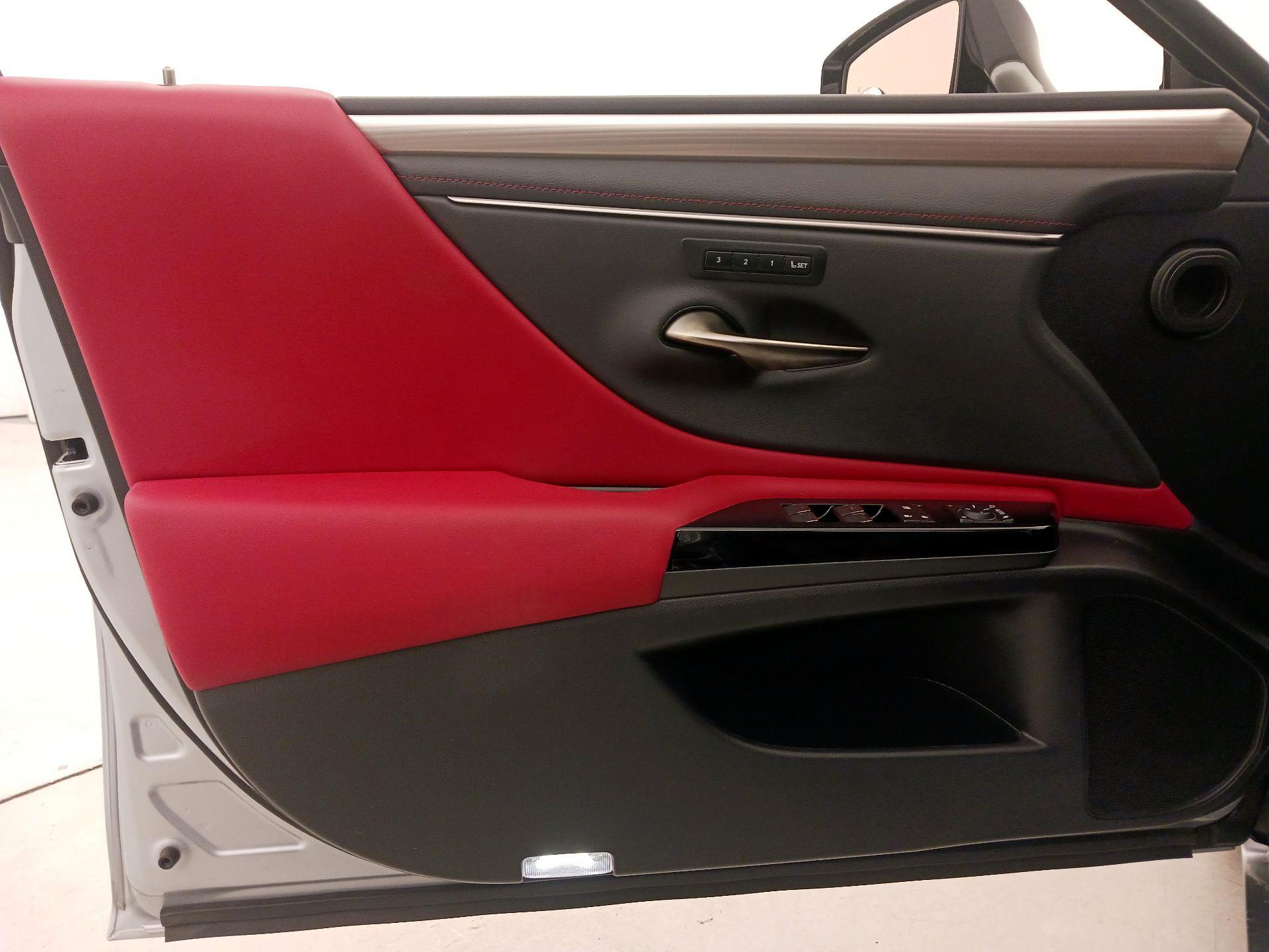 Thumbnail: 2023 Lexus ES - 12
