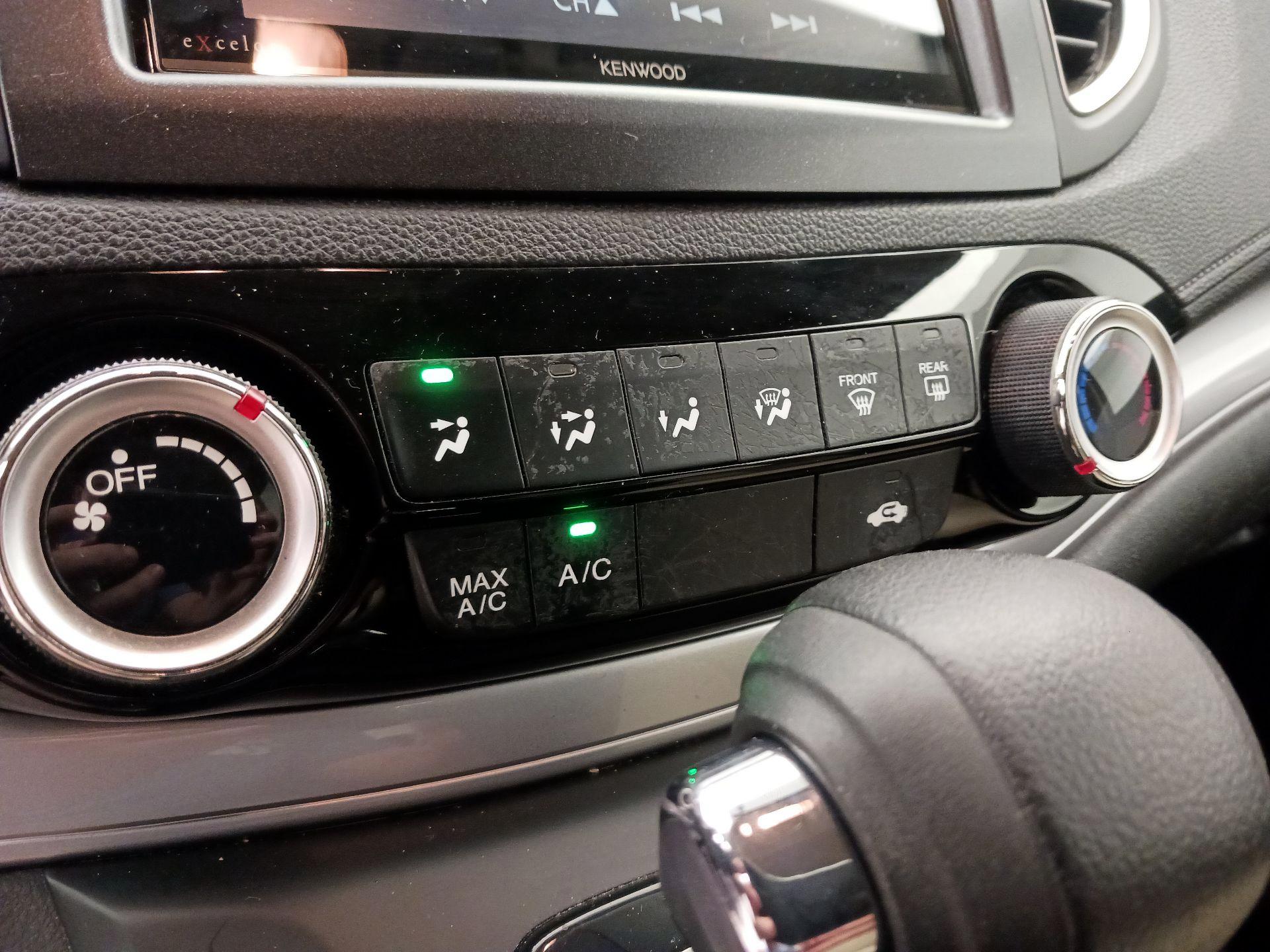 Thumbnail: 2015 Honda CR-V - 16