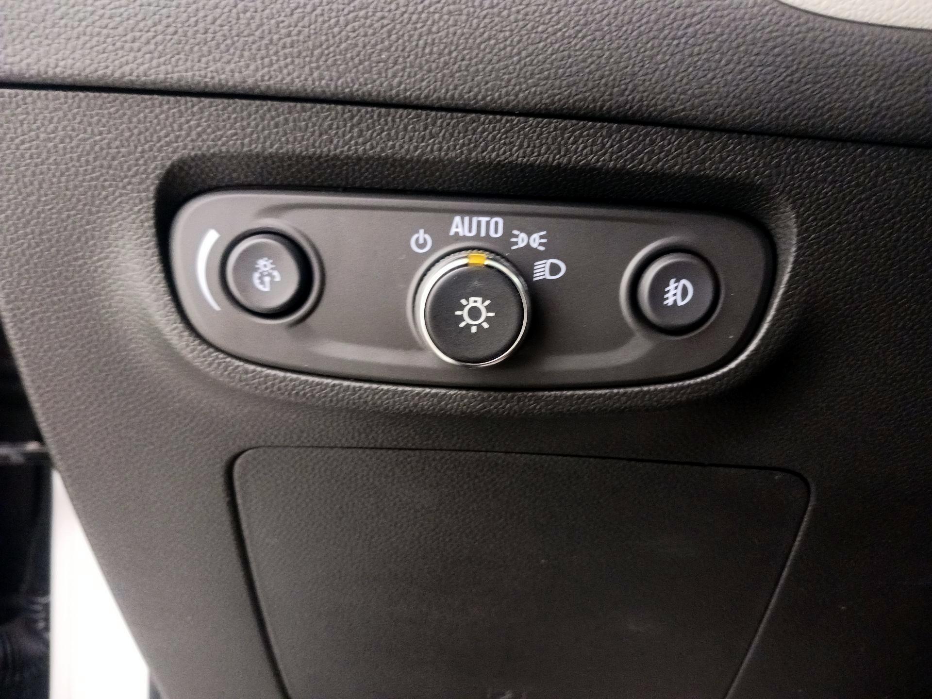 Thumbnail: 2023 Buick Encore GX - 13