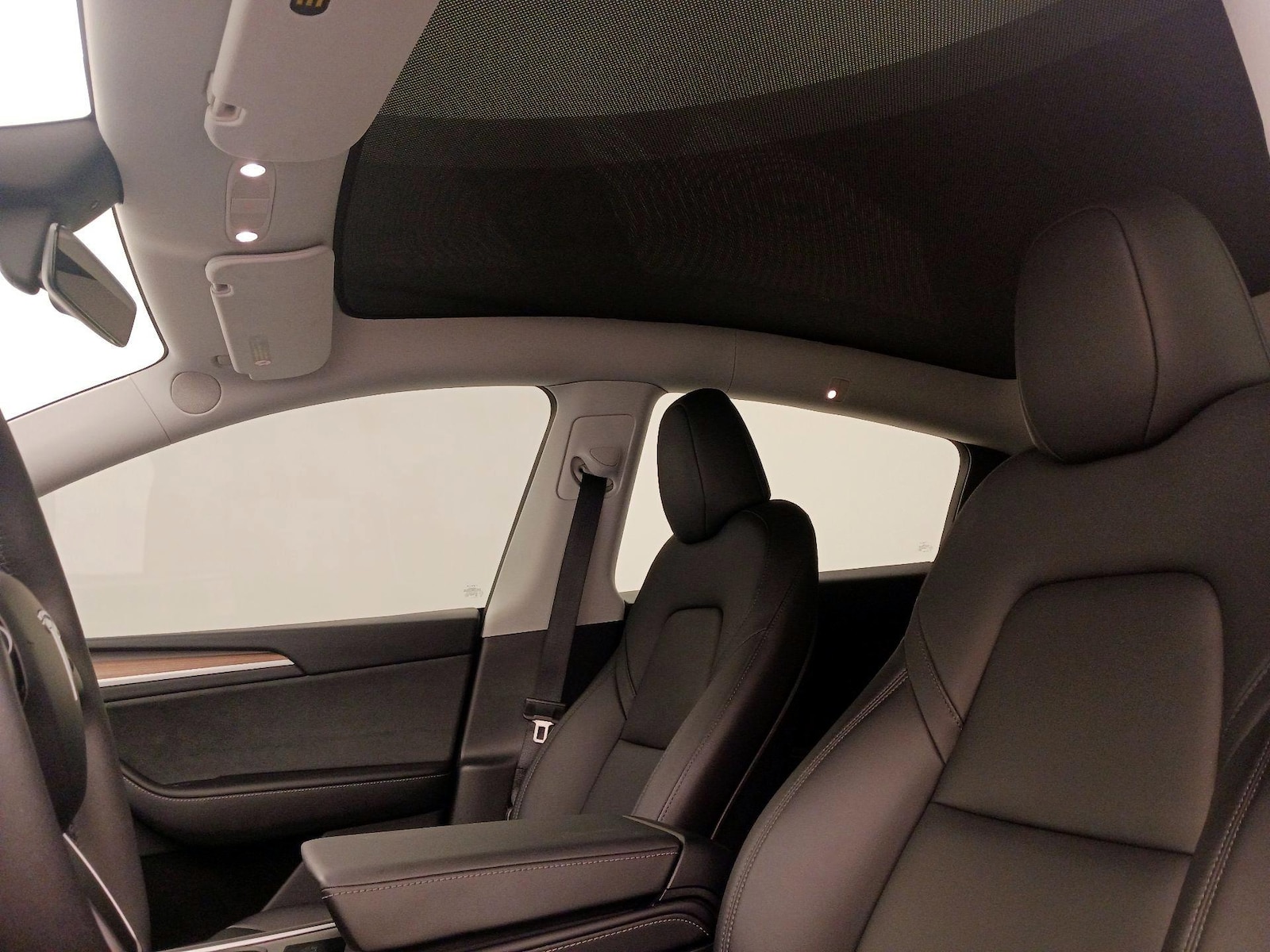2024 Tesla Model Y Long Range - Photo 20
