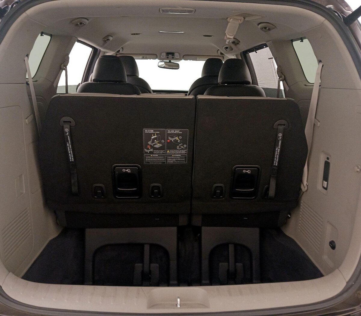 Trunk/Cargo (Seats Up)