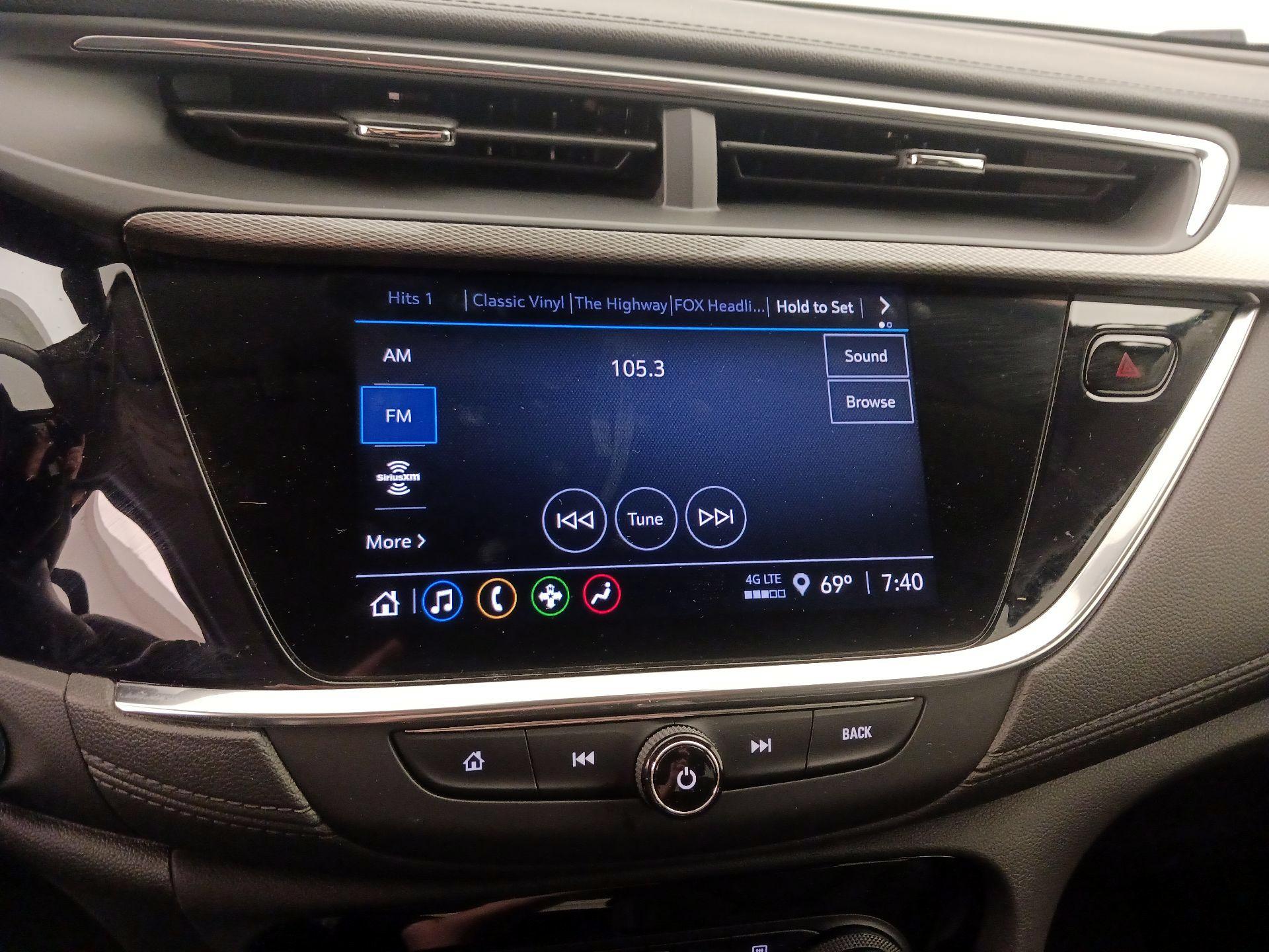 Thumbnail: 2022 Buick Encore GX - 15