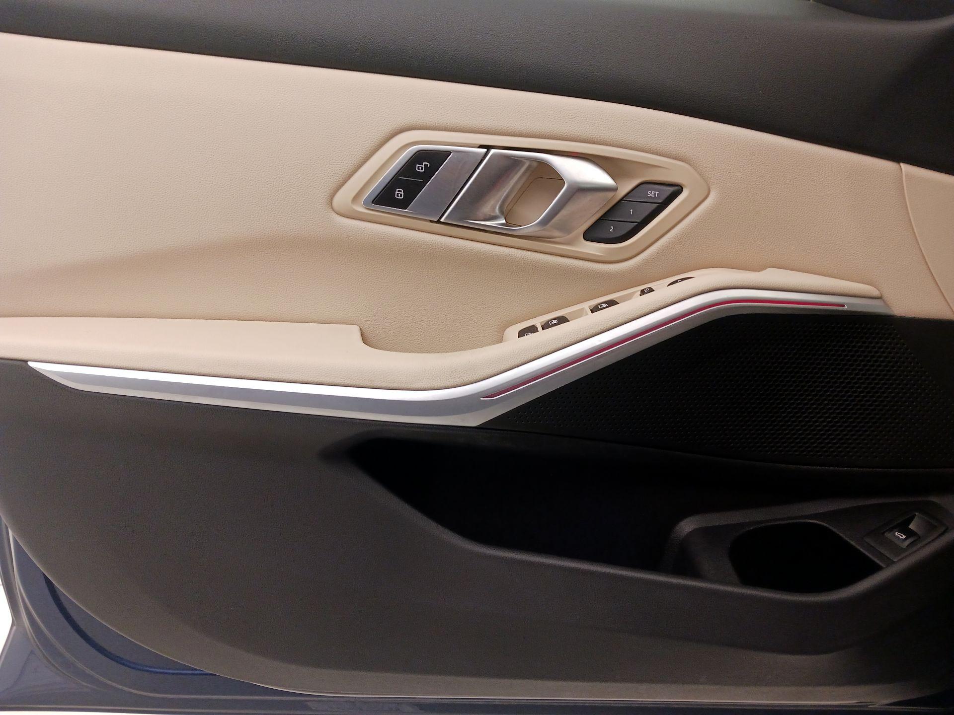 Thumbnail: 2020 BMW 3 Series - 12