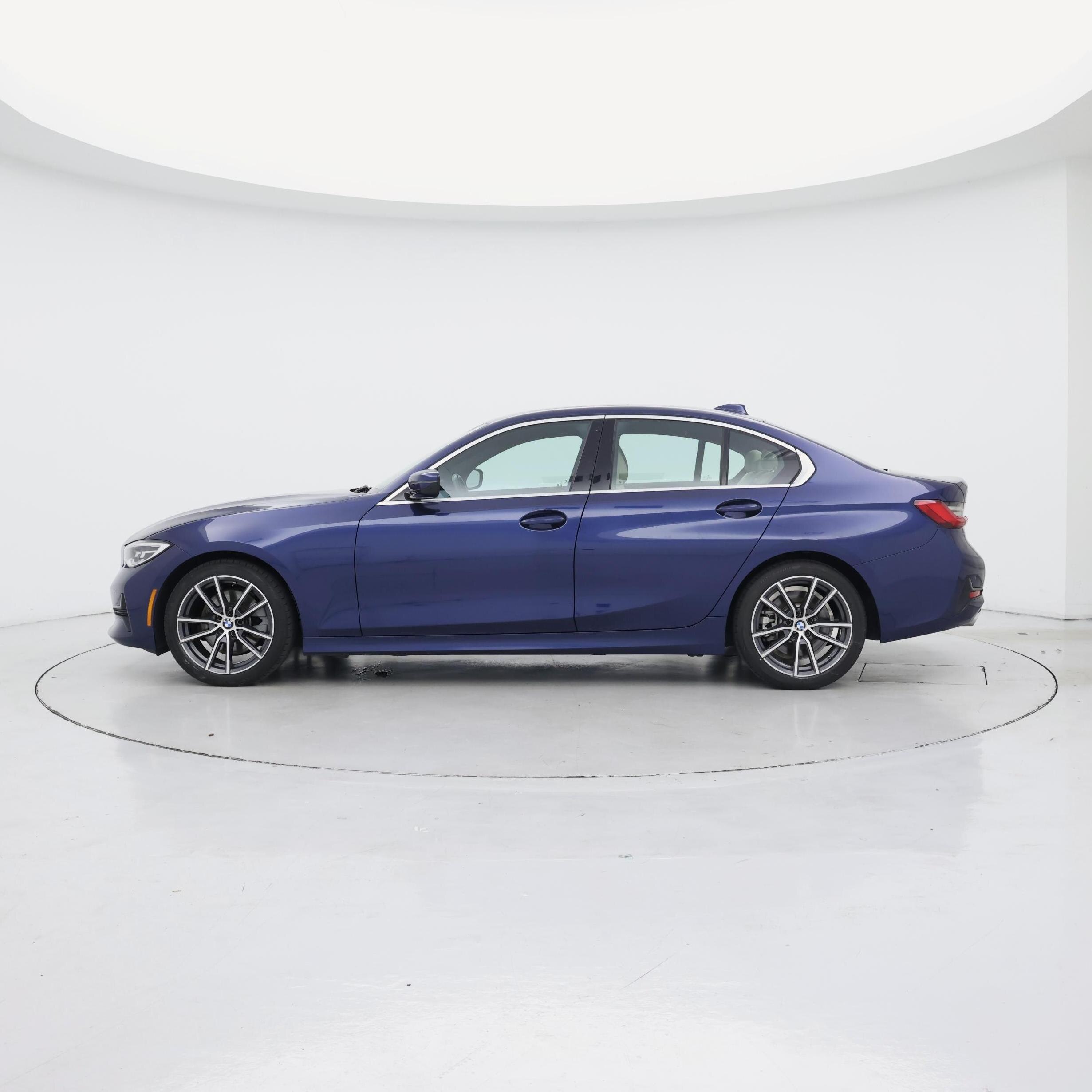 Thumbnail: 2020 BMW 3 Series - 3
