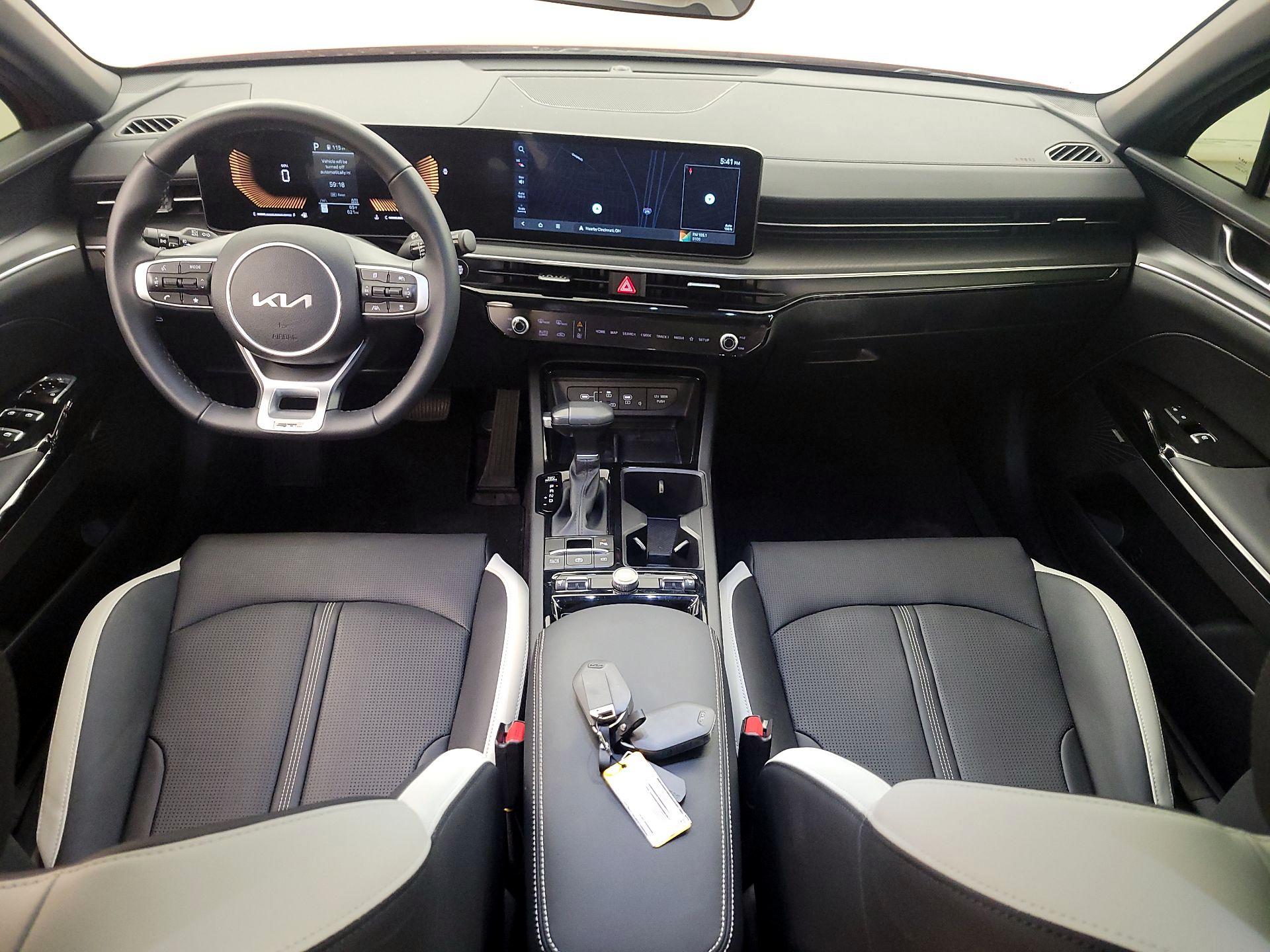 Thumbnail: 2025 Kia K5 - 9