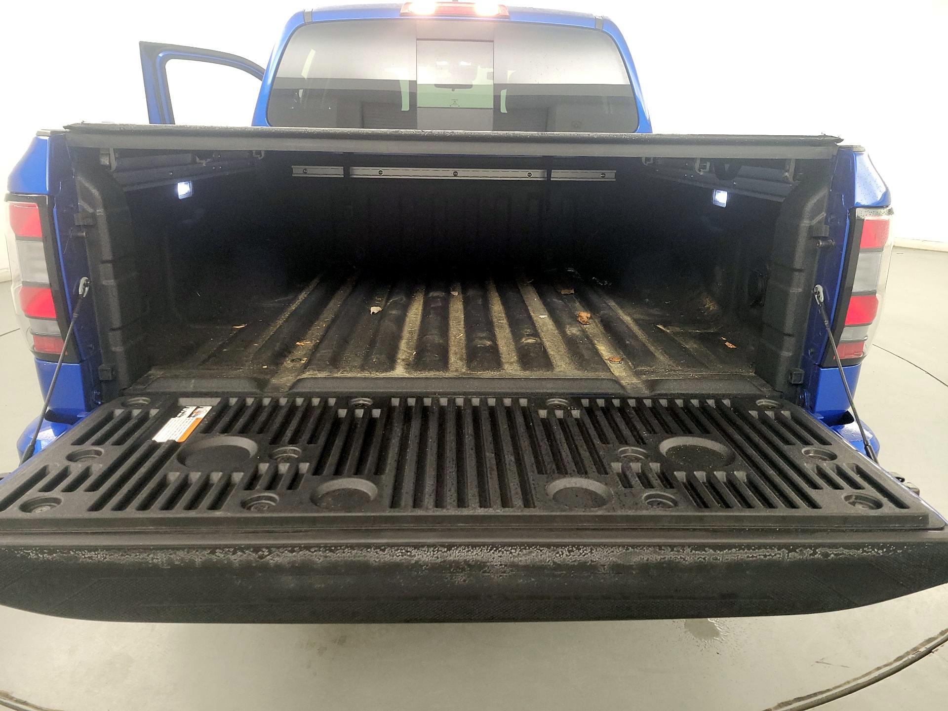 Thumbnail: 2025 Nissan Frontier - 20