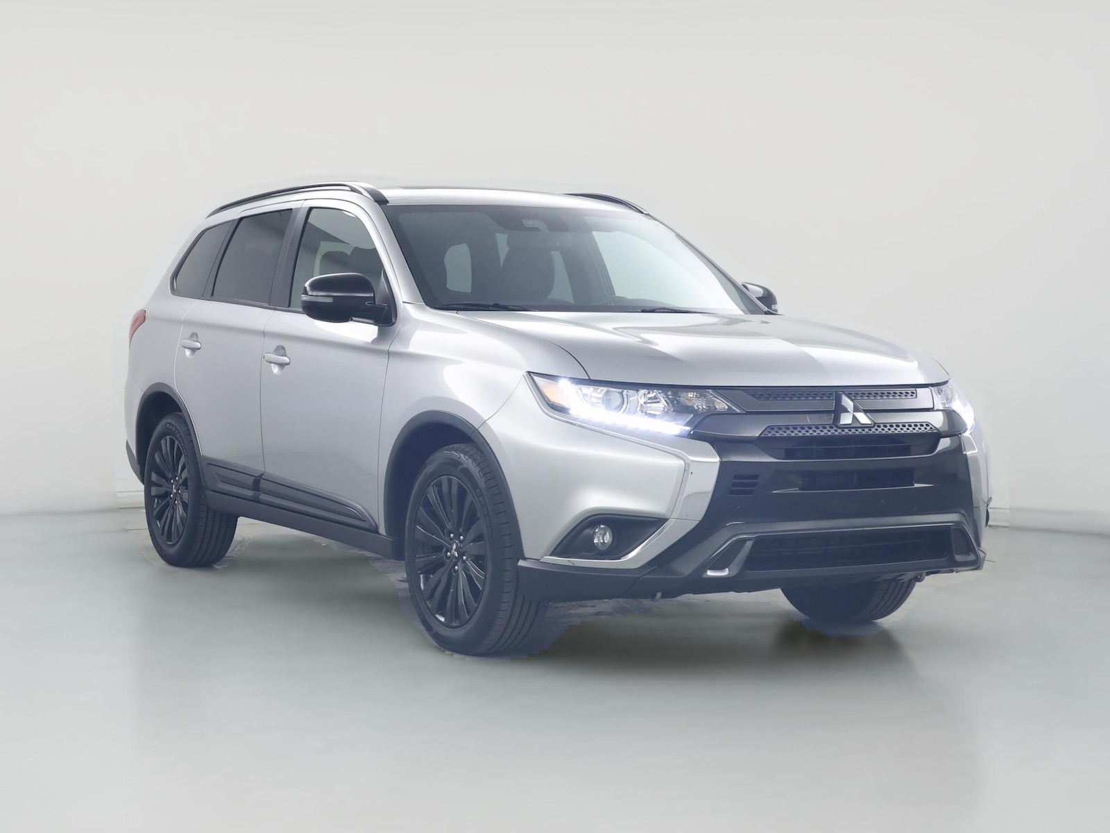 2020 Mitsubishi Outlander LE