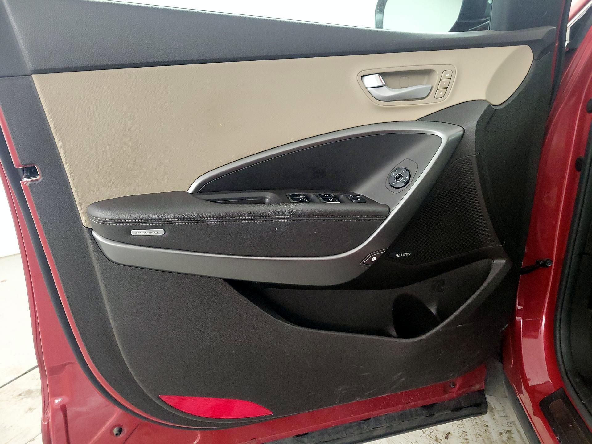 Thumbnail: 2017 Hyundai Santa Fe - 12