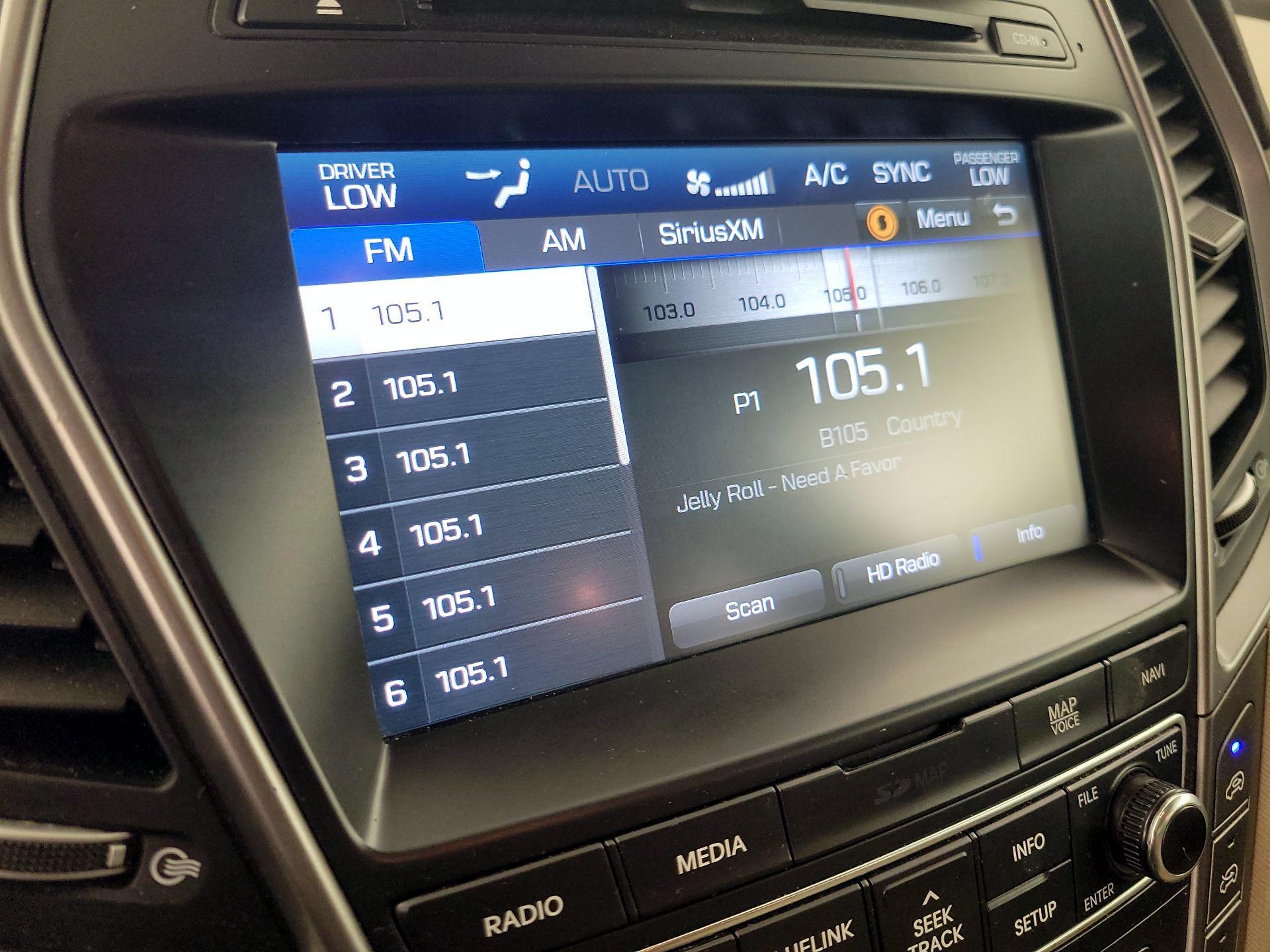 Thumbnail: 2017 Hyundai Santa Fe - 16