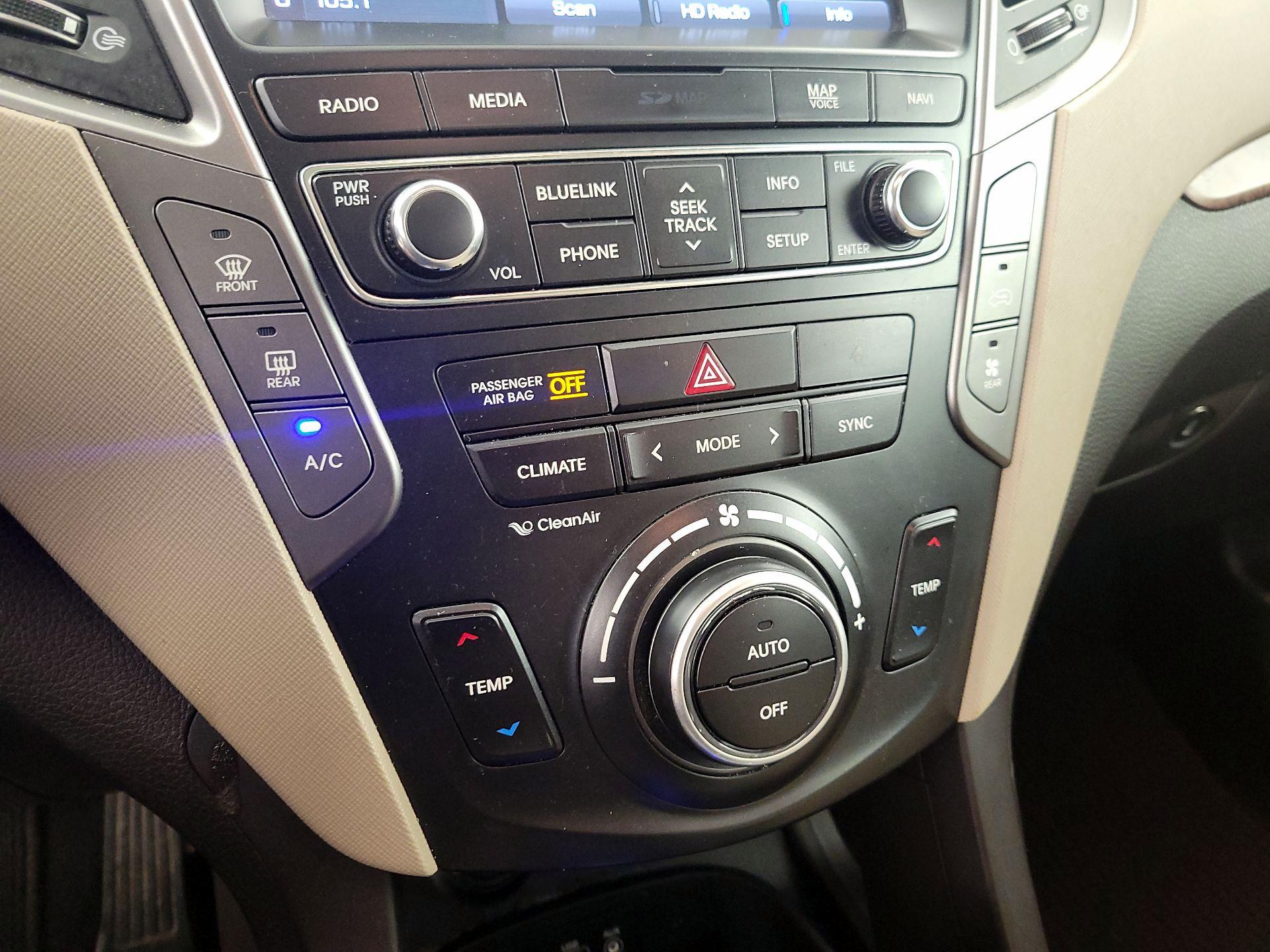 Thumbnail: 2017 Hyundai Santa Fe - 17