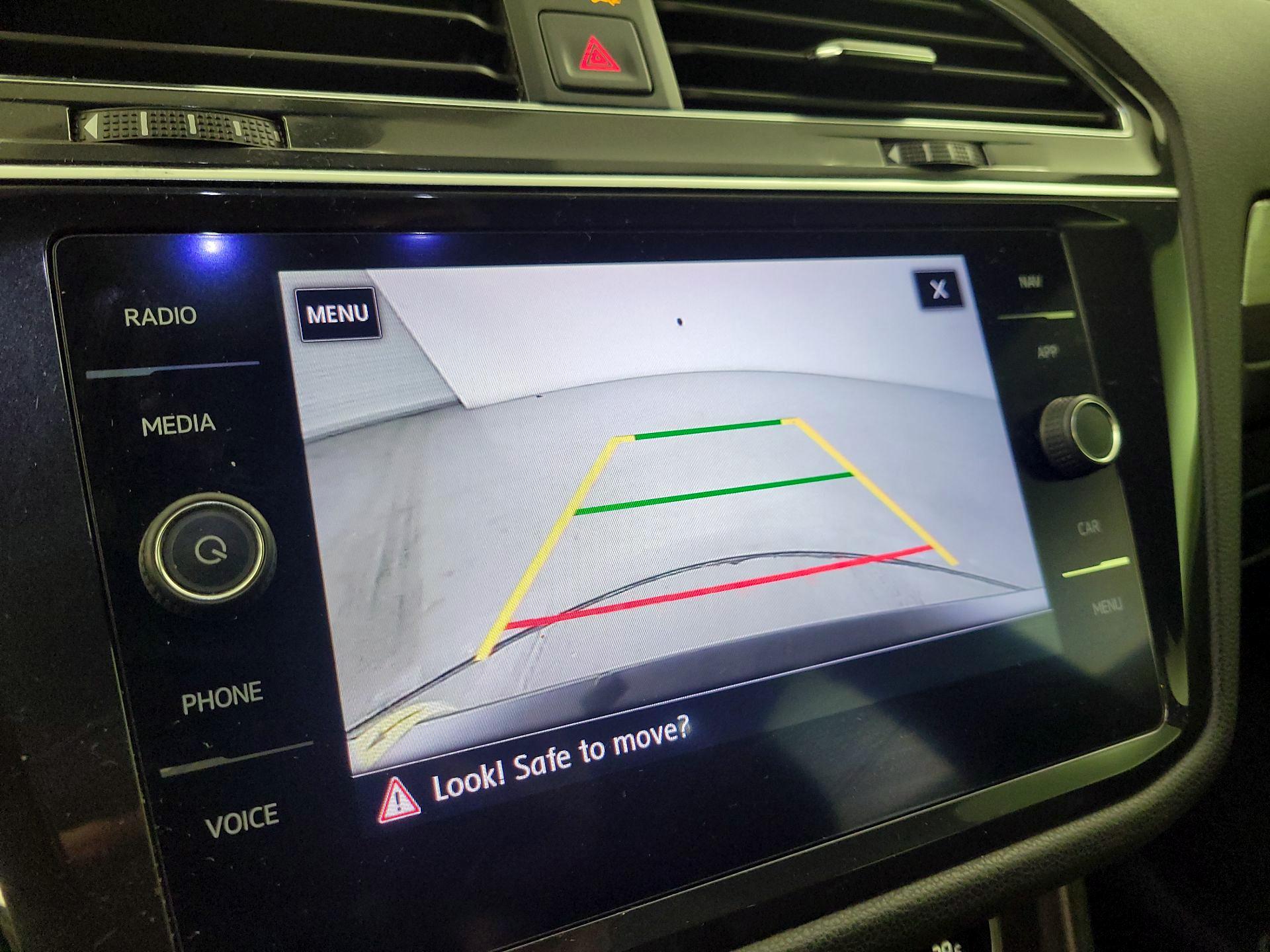 Thumbnail: 2019 Volkswagen Tiguan - 15