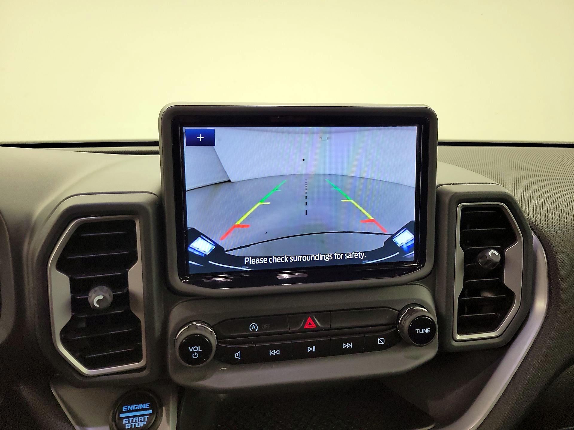 Thumbnail: 2022 Ford Bronco Sport - 15