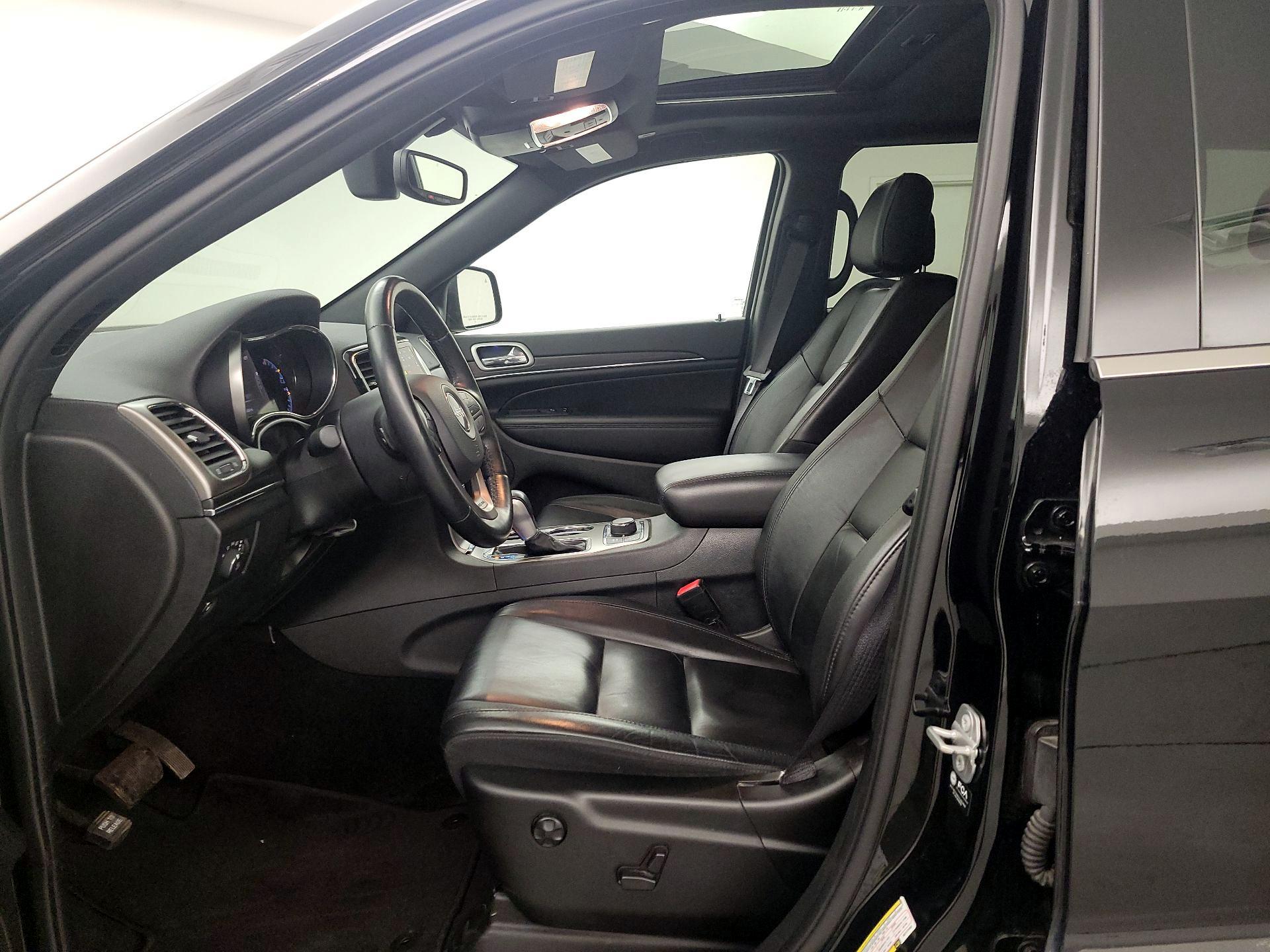 Thumbnail: 2022 Jeep Grand Cherokee - 11