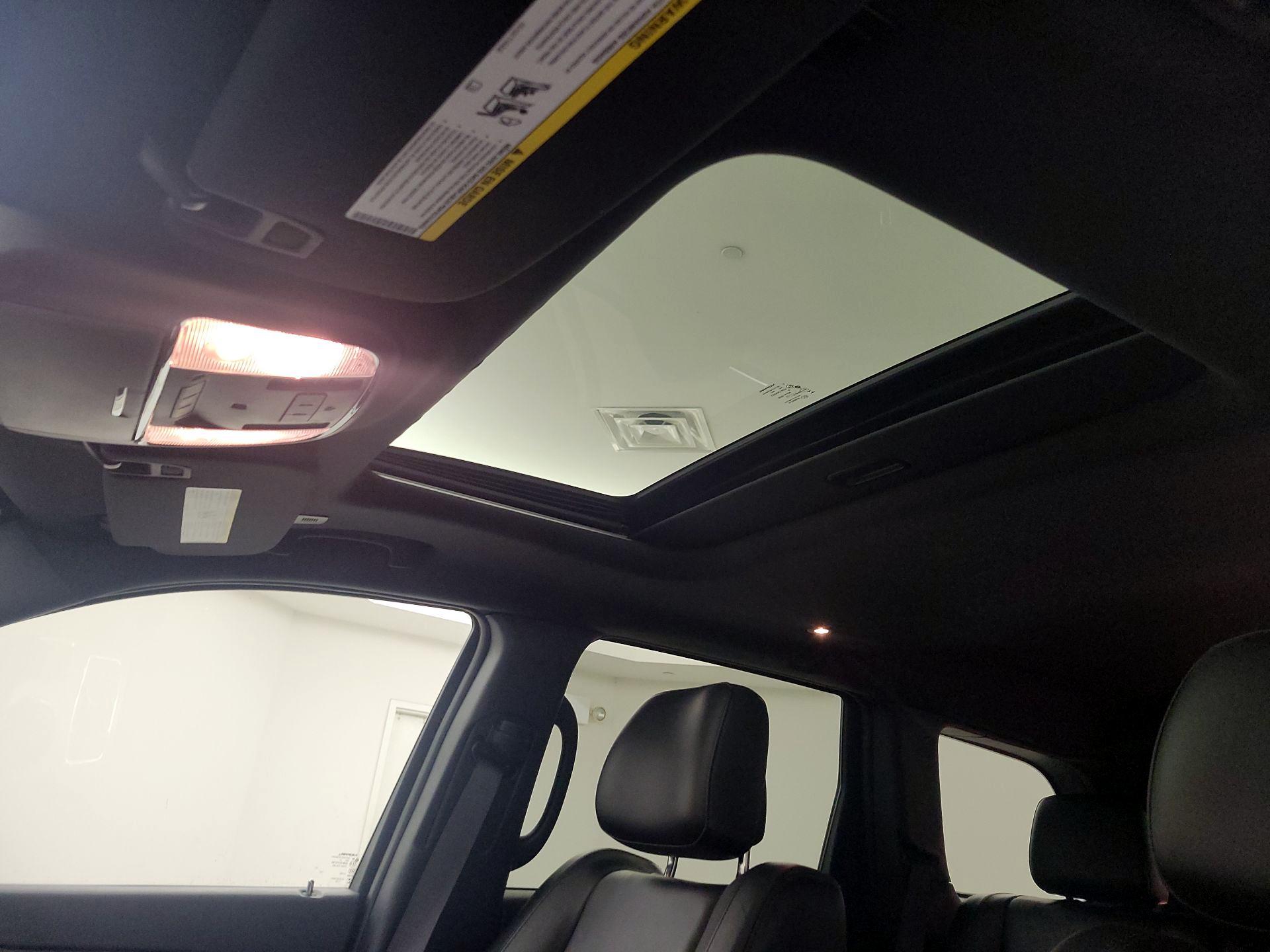 Thumbnail: 2022 Jeep Grand Cherokee - 20