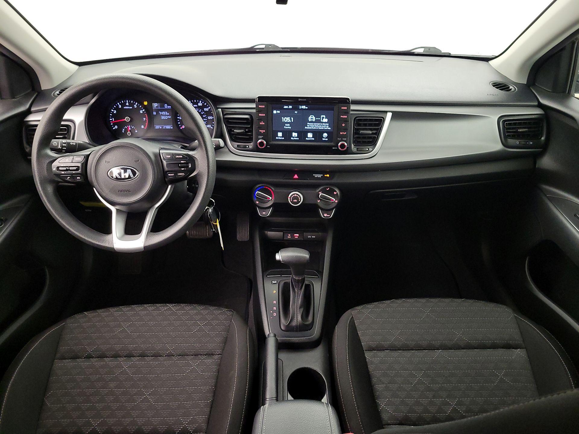 Thumbnail: 2020 Kia Rio - 9