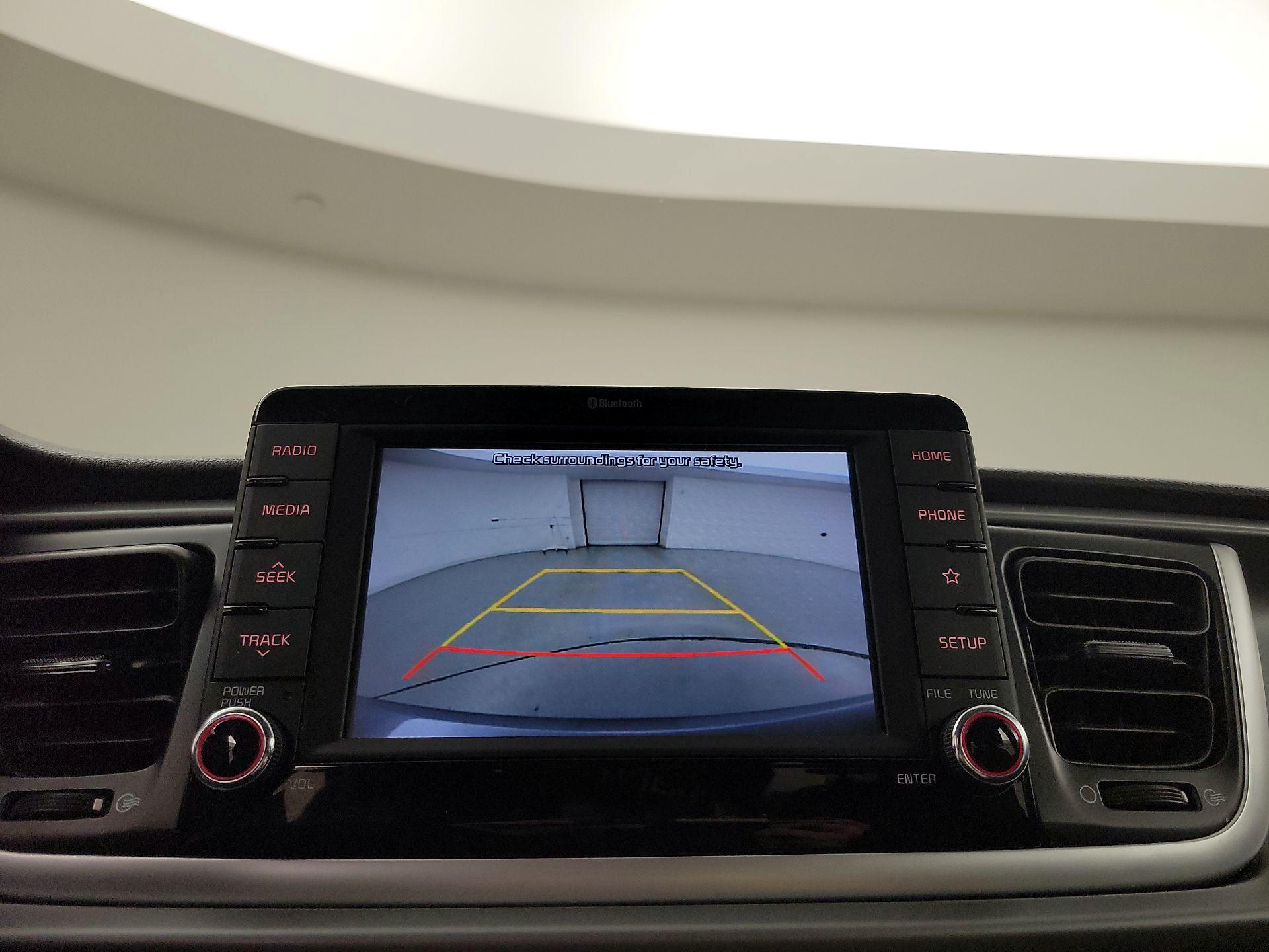 Thumbnail: 2020 Kia Rio - 14