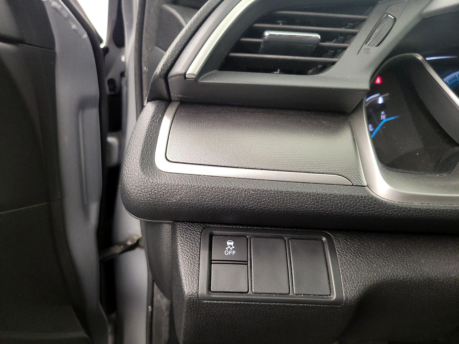 Thumbnail: 2016 Honda Civic - 13