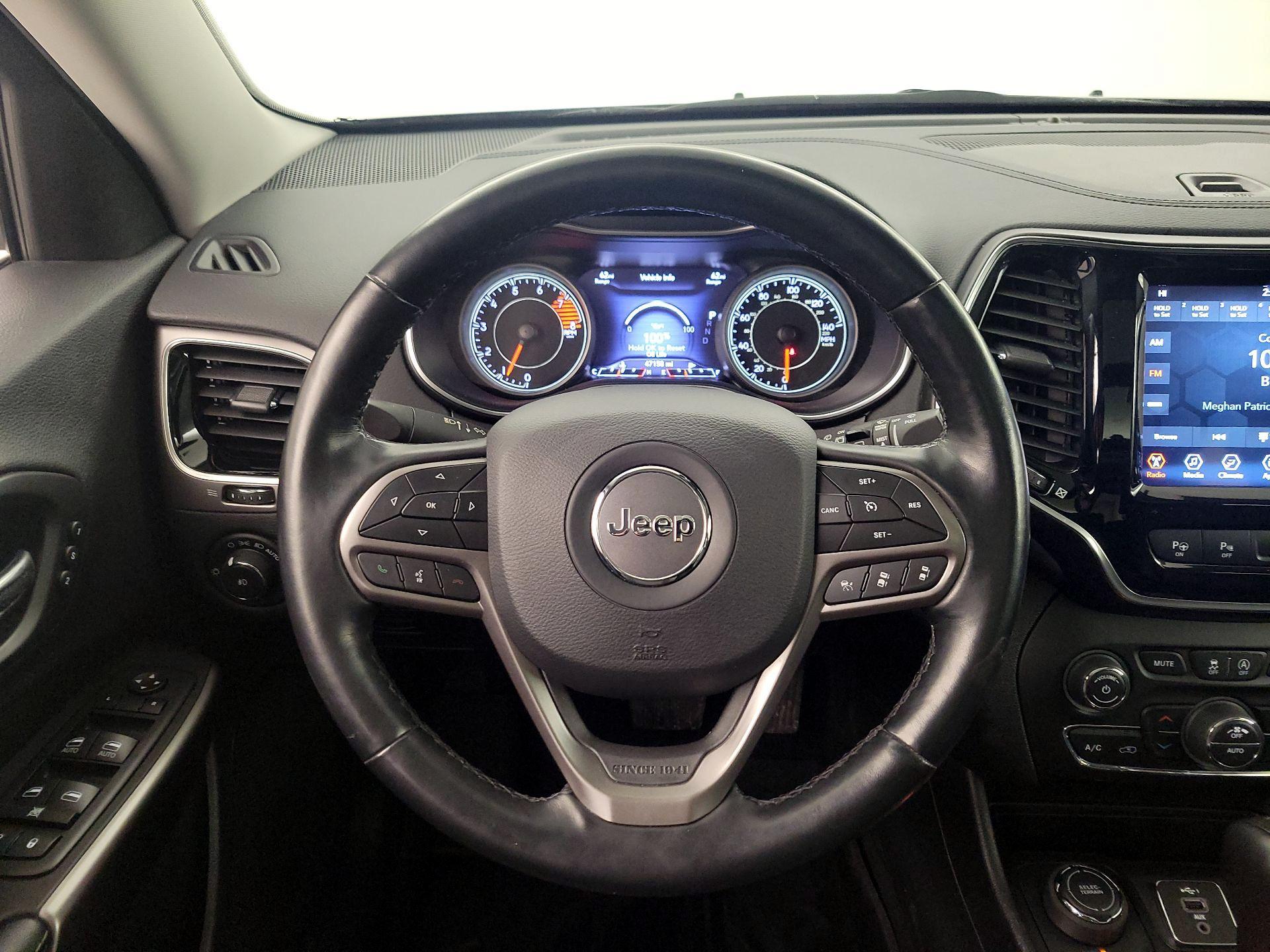 Thumbnail: 2021 Jeep Cherokee - 10