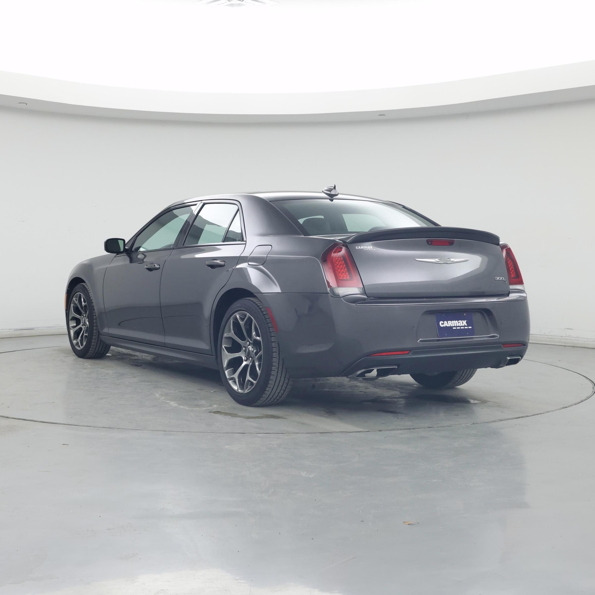 Thumbnail: 2018 Chrysler 300 - 2