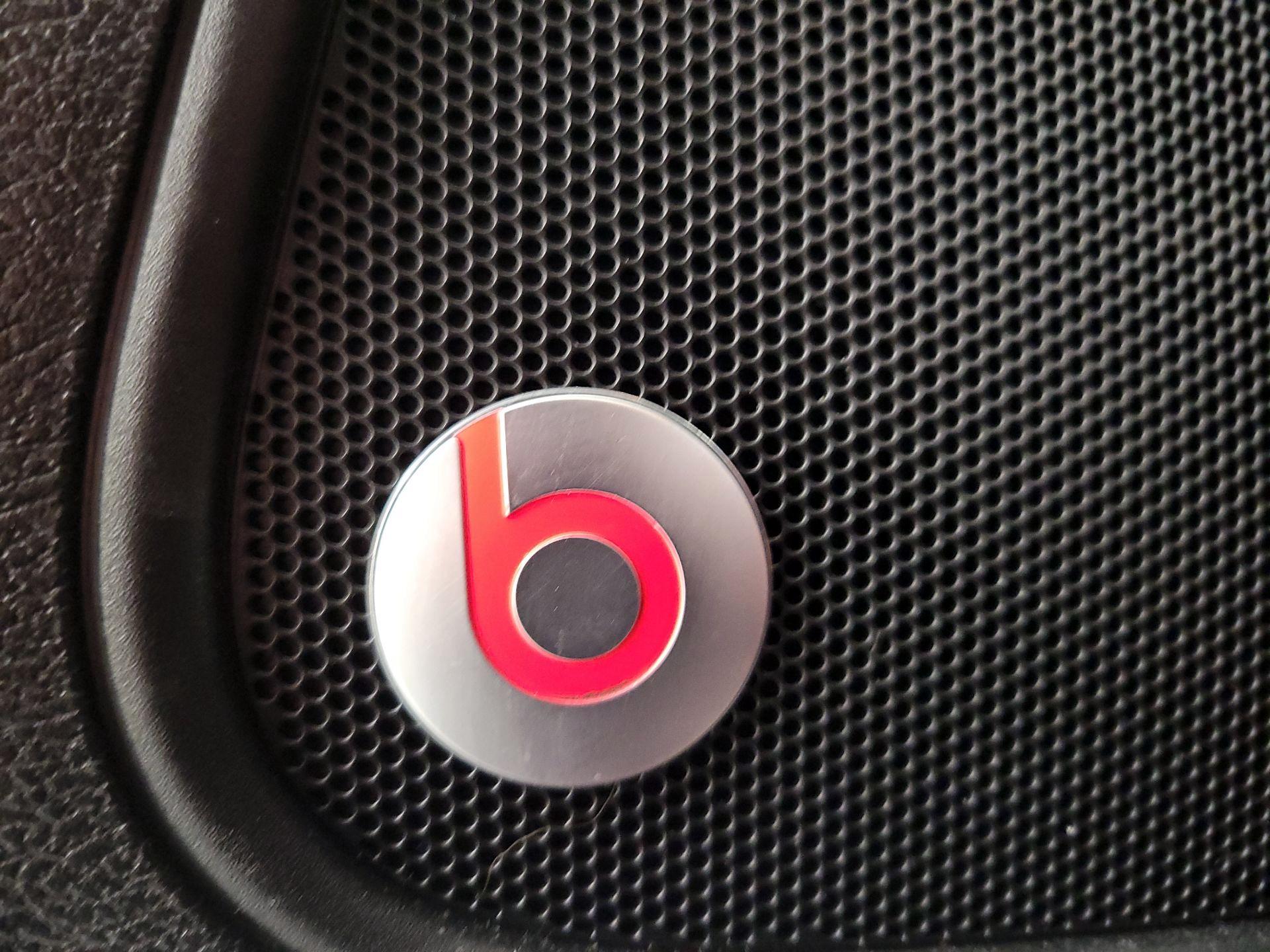 Thumbnail: 2018 Chrysler 300 - 19