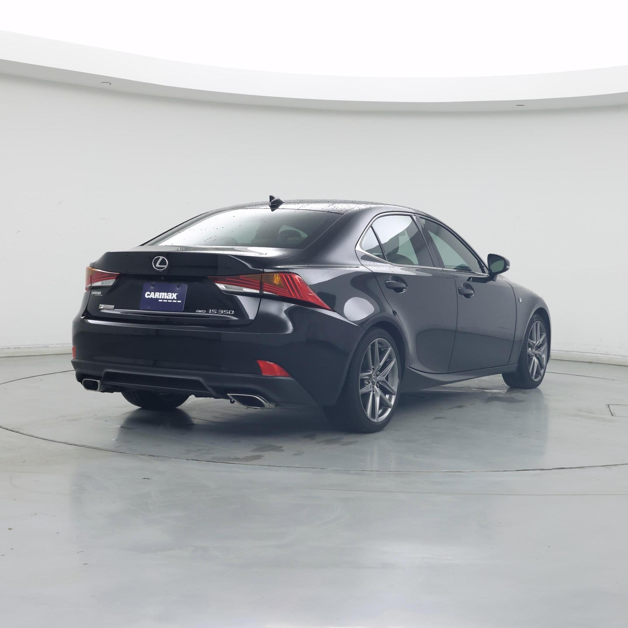 Thumbnail: 2019 Lexus IS - 8