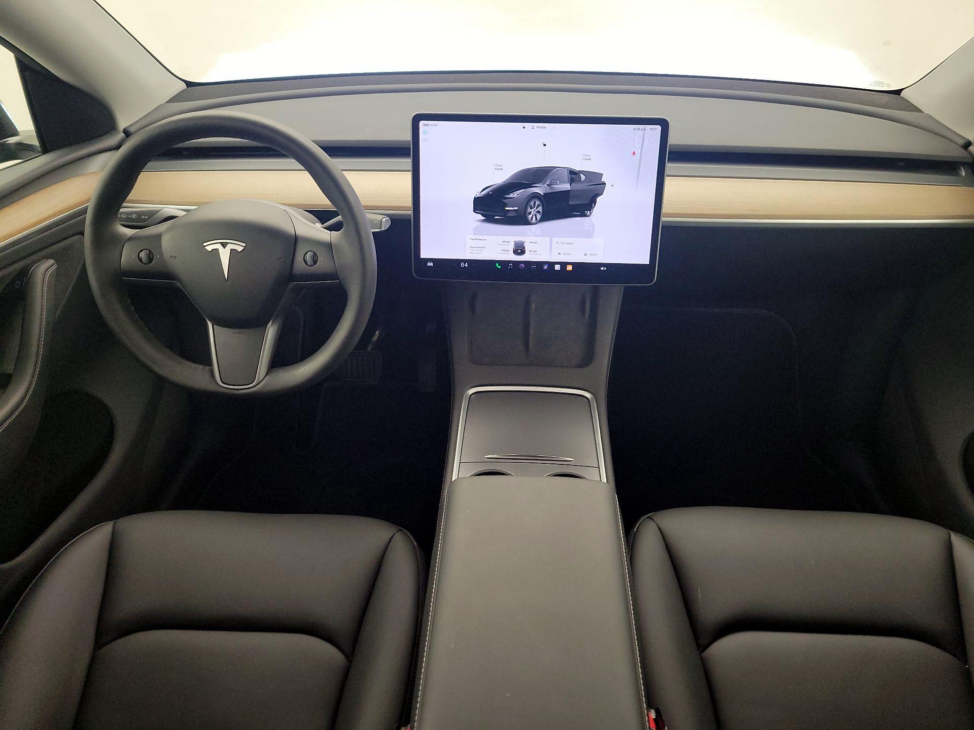 Thumbnail: 2024 Tesla Model Y - 9