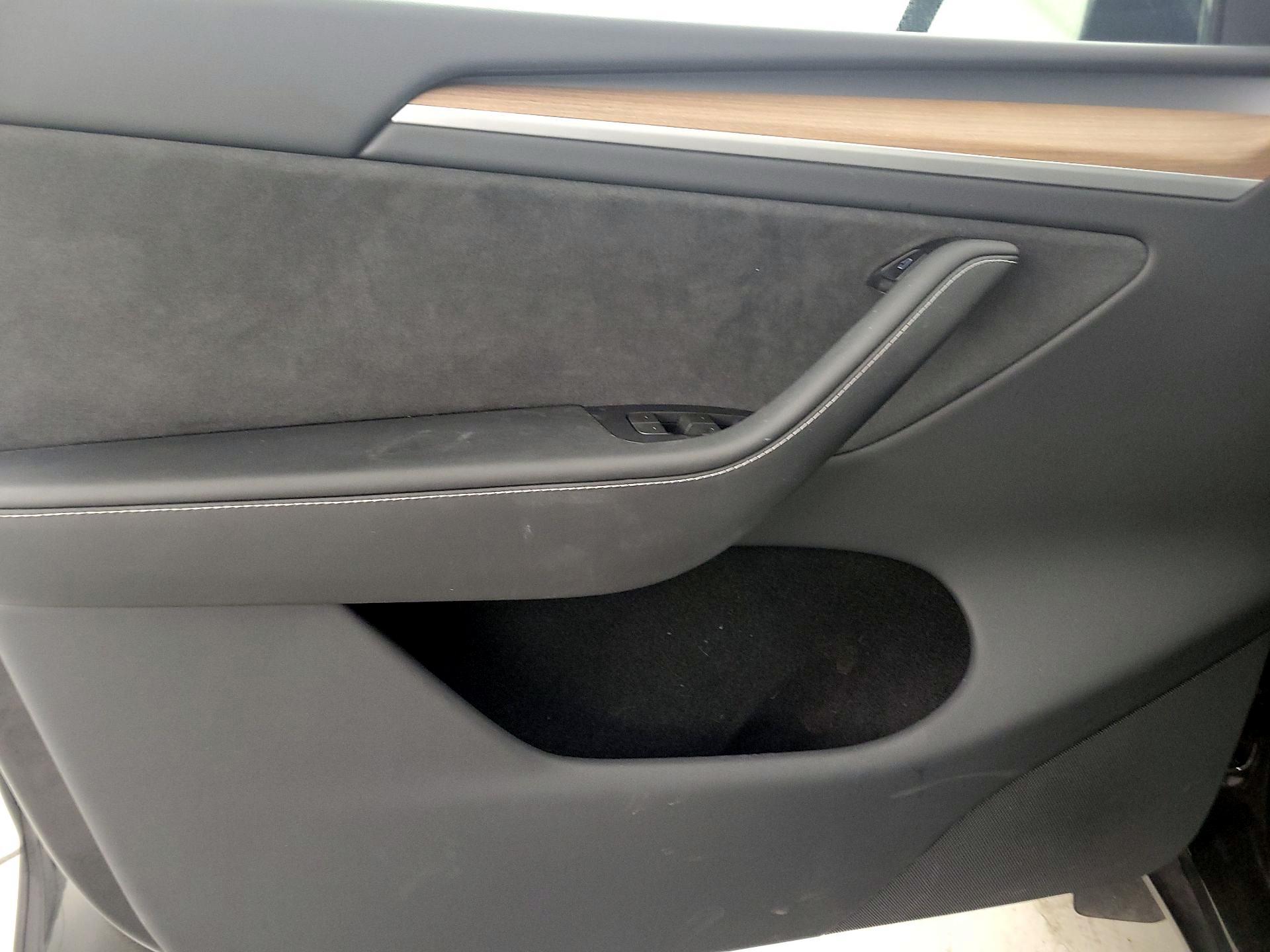 Thumbnail: 2024 Tesla Model Y - 12