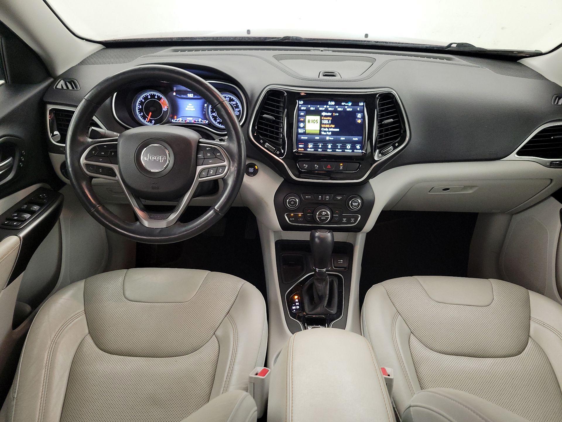 Thumbnail: 2019 Jeep Cherokee - 9