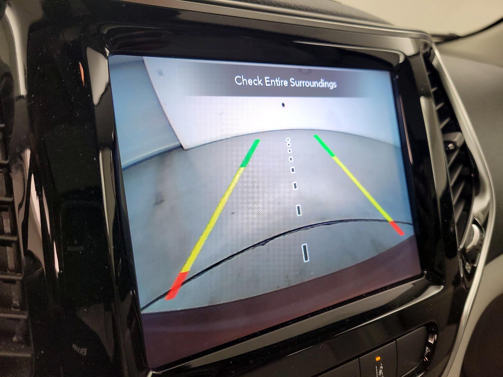 Thumbnail: 2019 Jeep Cherokee - 15