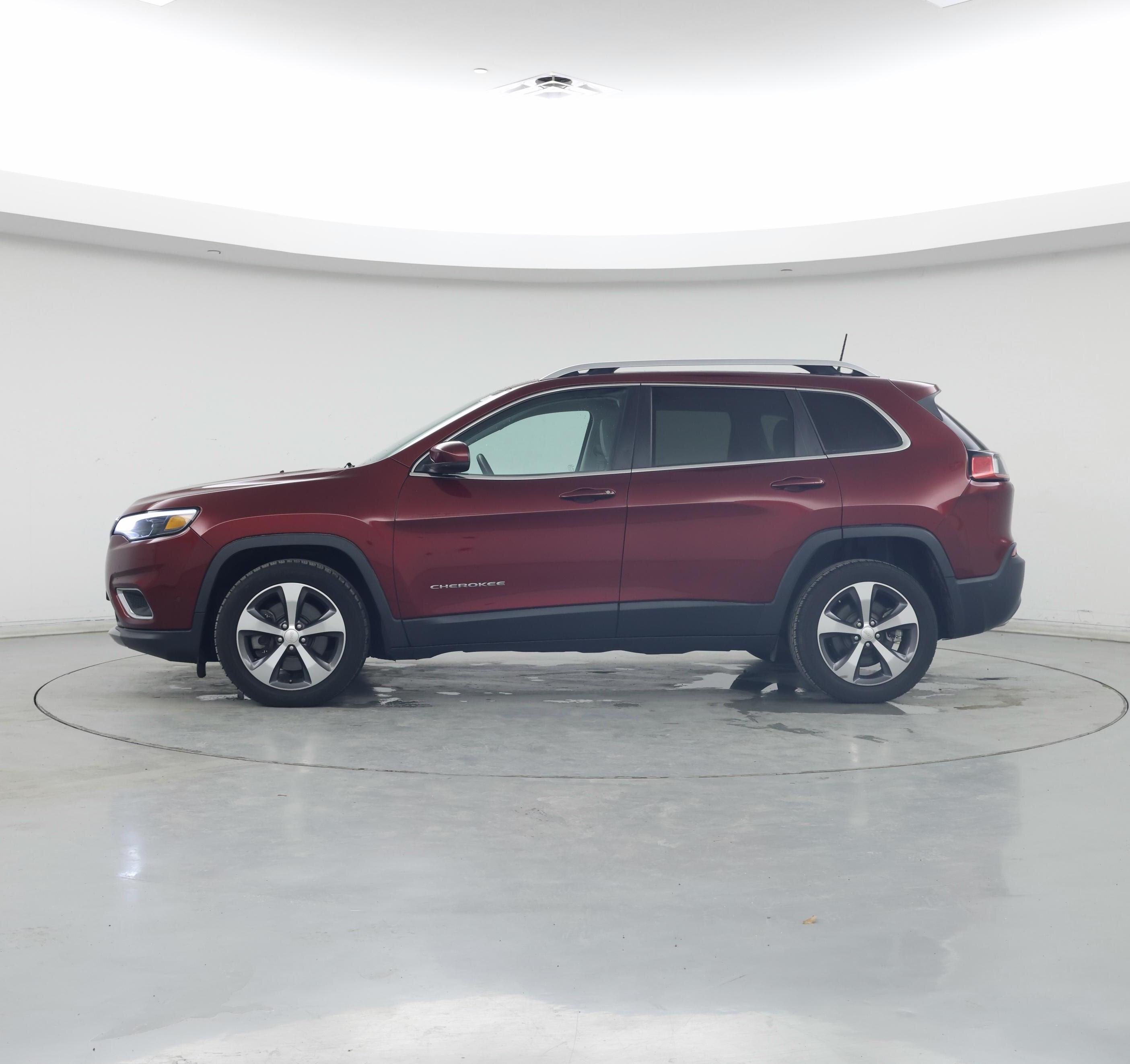 Thumbnail: 2019 Jeep Cherokee - 3