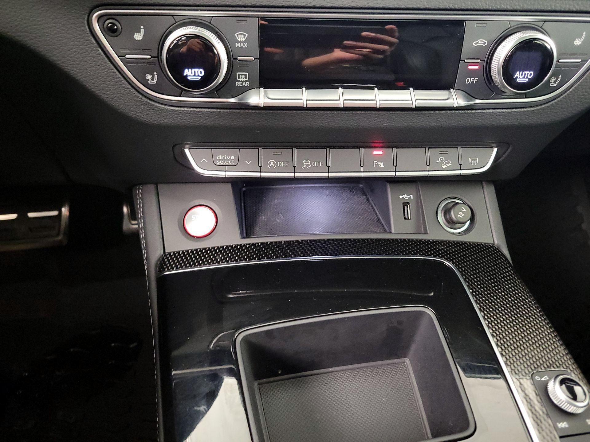 Thumbnail: 2021 Audi SQ5 - 19