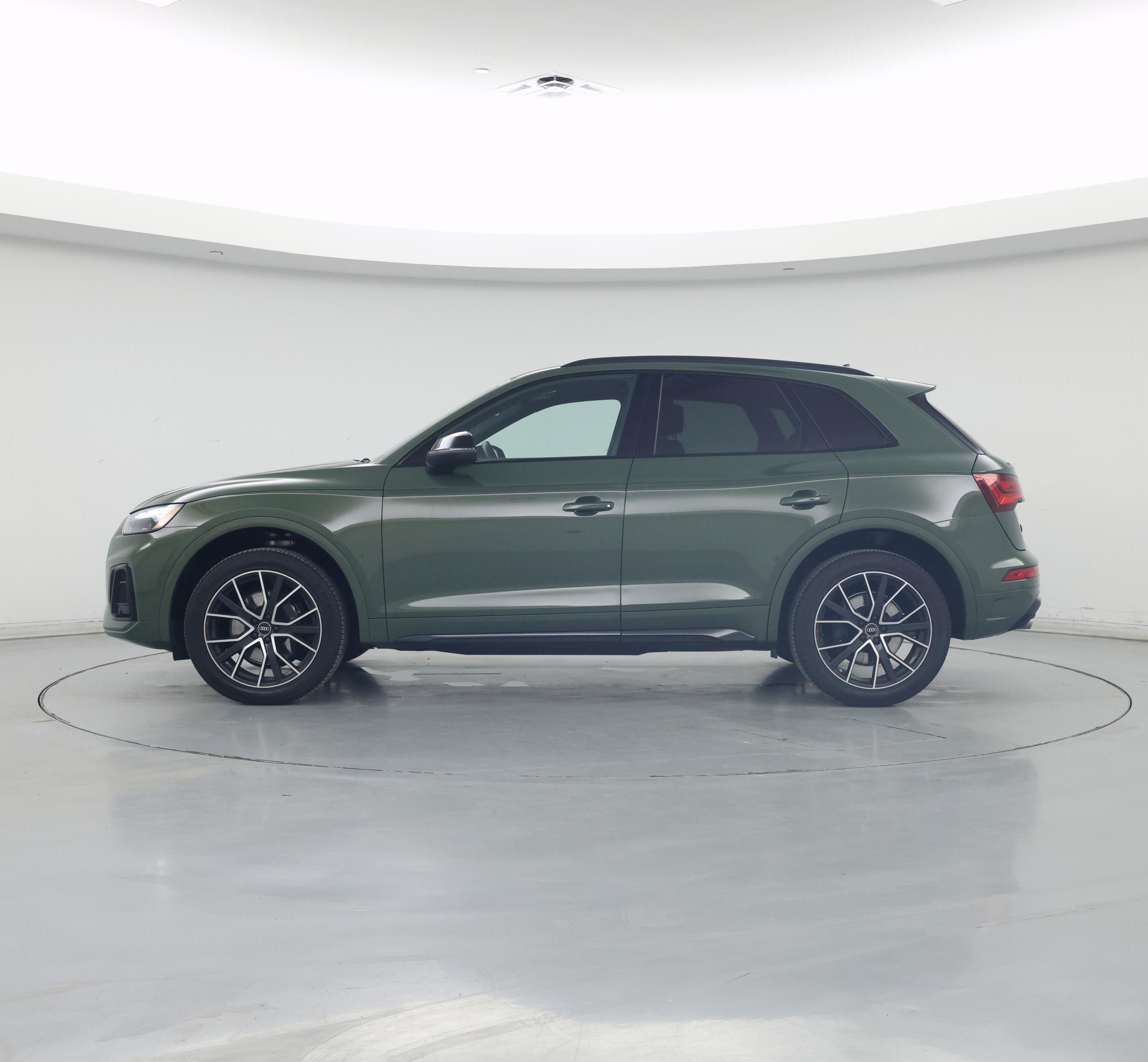 Thumbnail: 2021 Audi SQ5 - 3