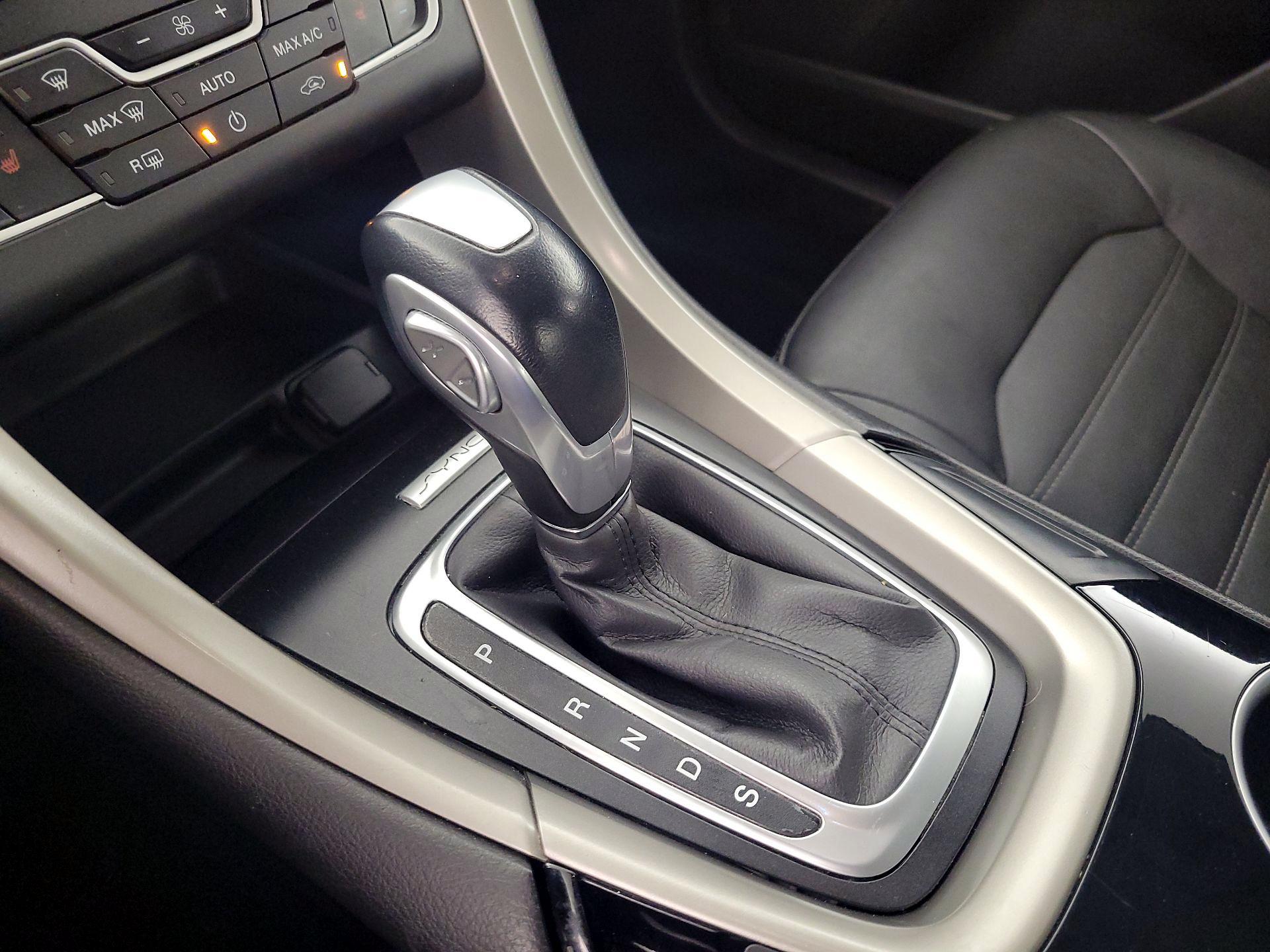 Thumbnail: 2016 Ford Fusion - 17