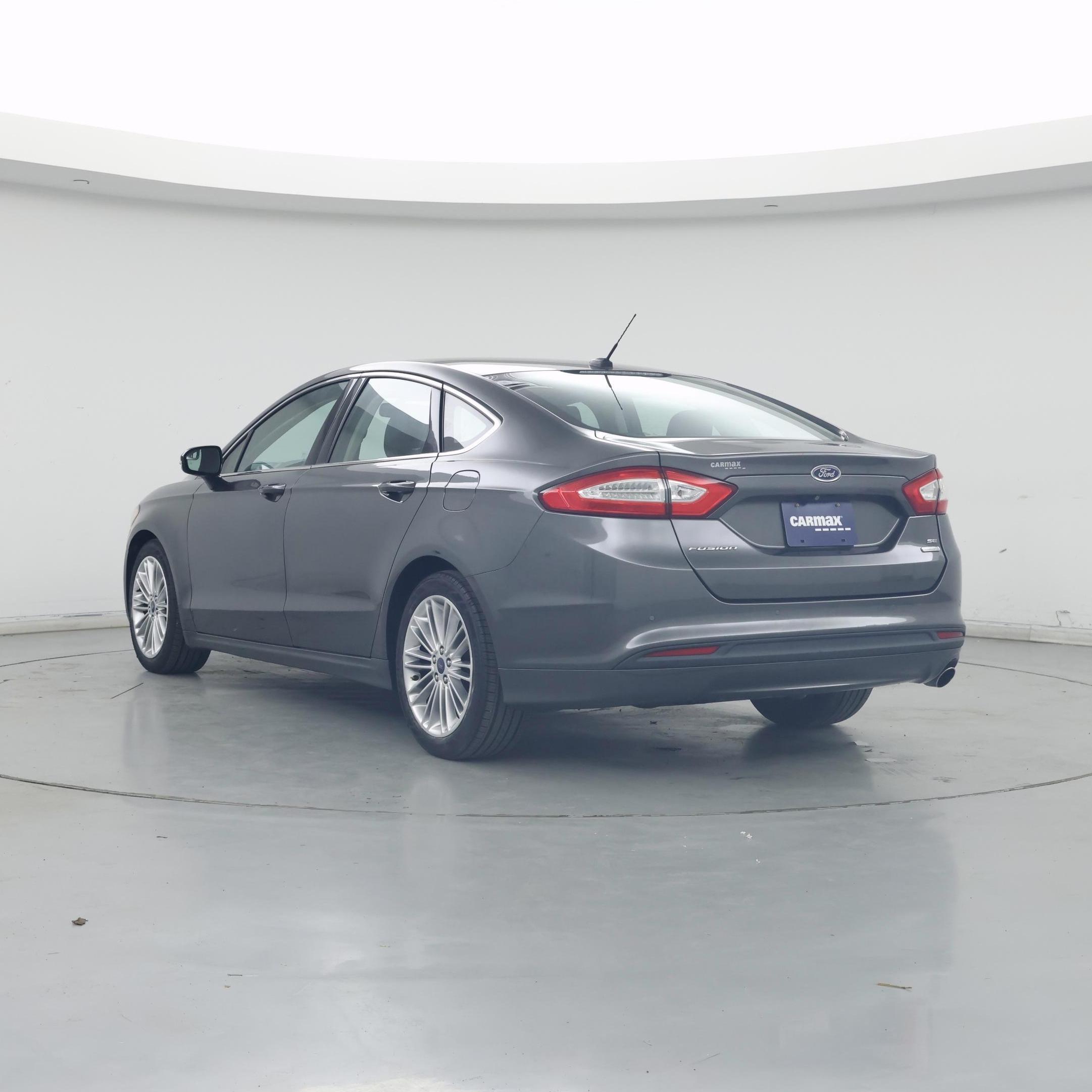 Thumbnail: 2016 Ford Fusion - 2