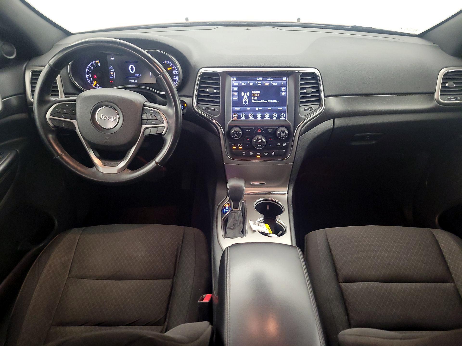 Thumbnail: 2018 Jeep Grand Cherokee - 9