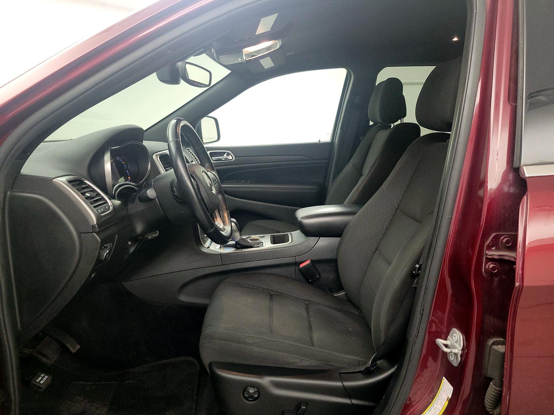 Thumbnail: 2018 Jeep Grand Cherokee - 11