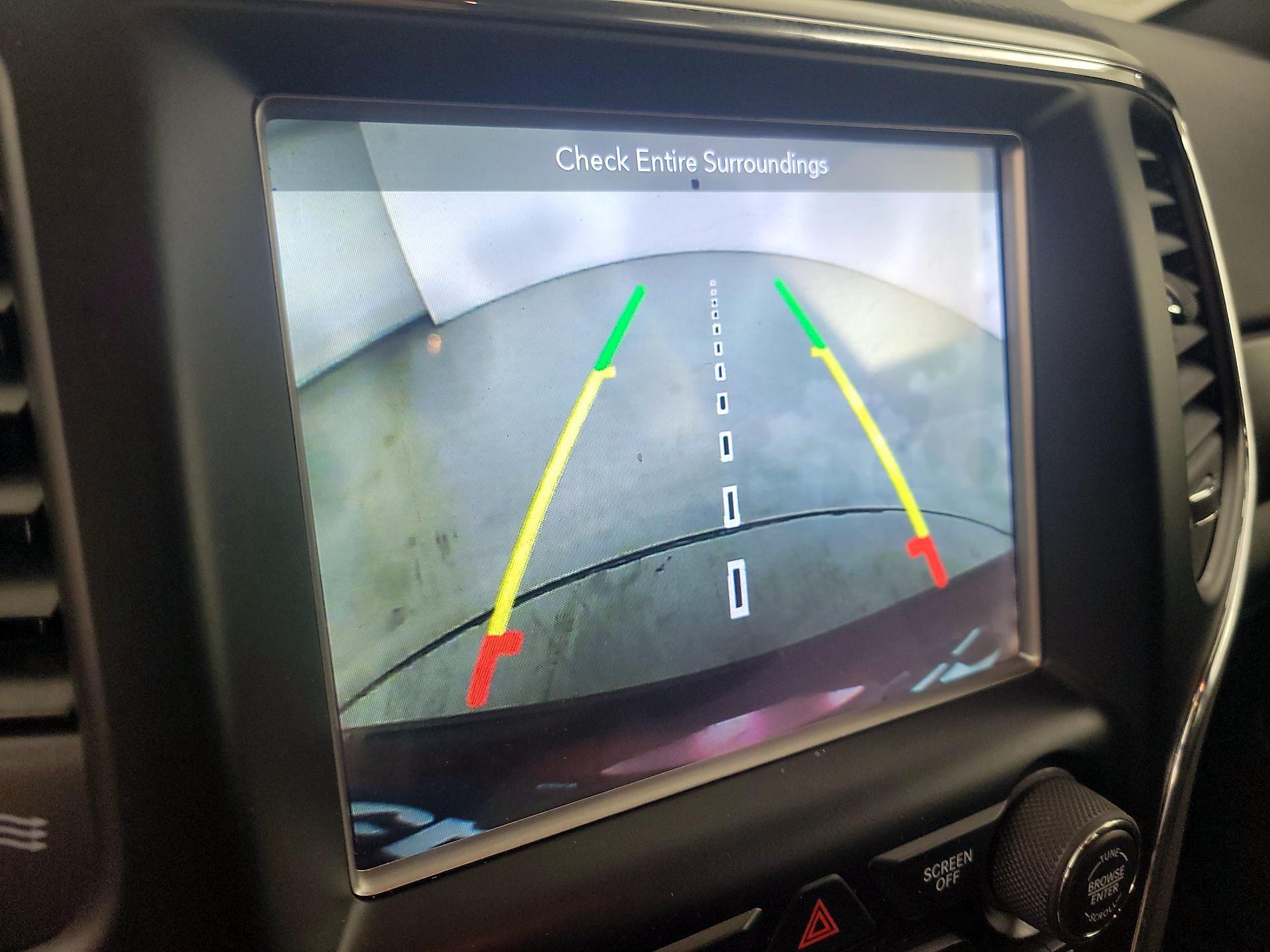 Thumbnail: 2018 Jeep Grand Cherokee - 15