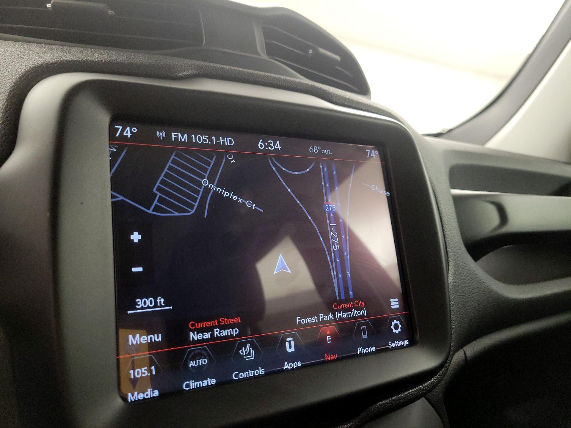 Thumbnail: 2021 Jeep Renegade - 14