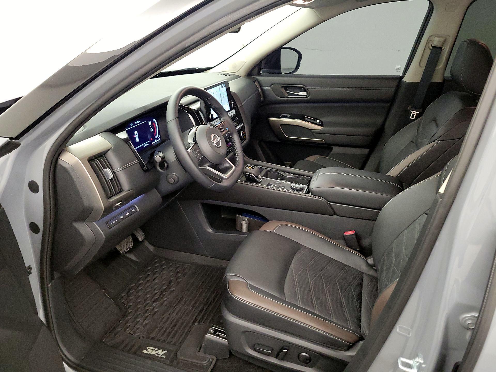 Thumbnail: 2025 Nissan Pathfinder - 11