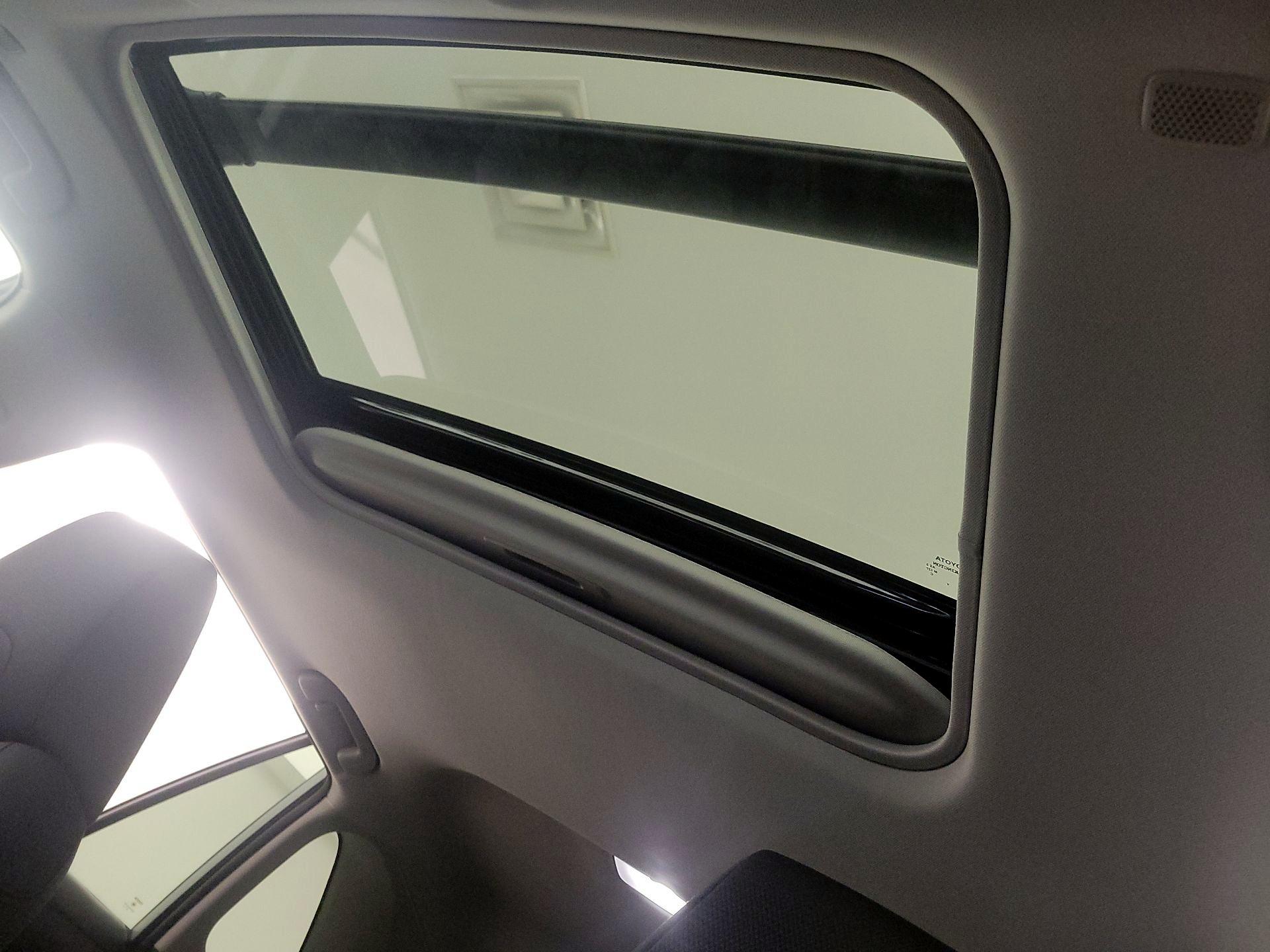 Thumbnail: 2025 Toyota RAV4 - 19