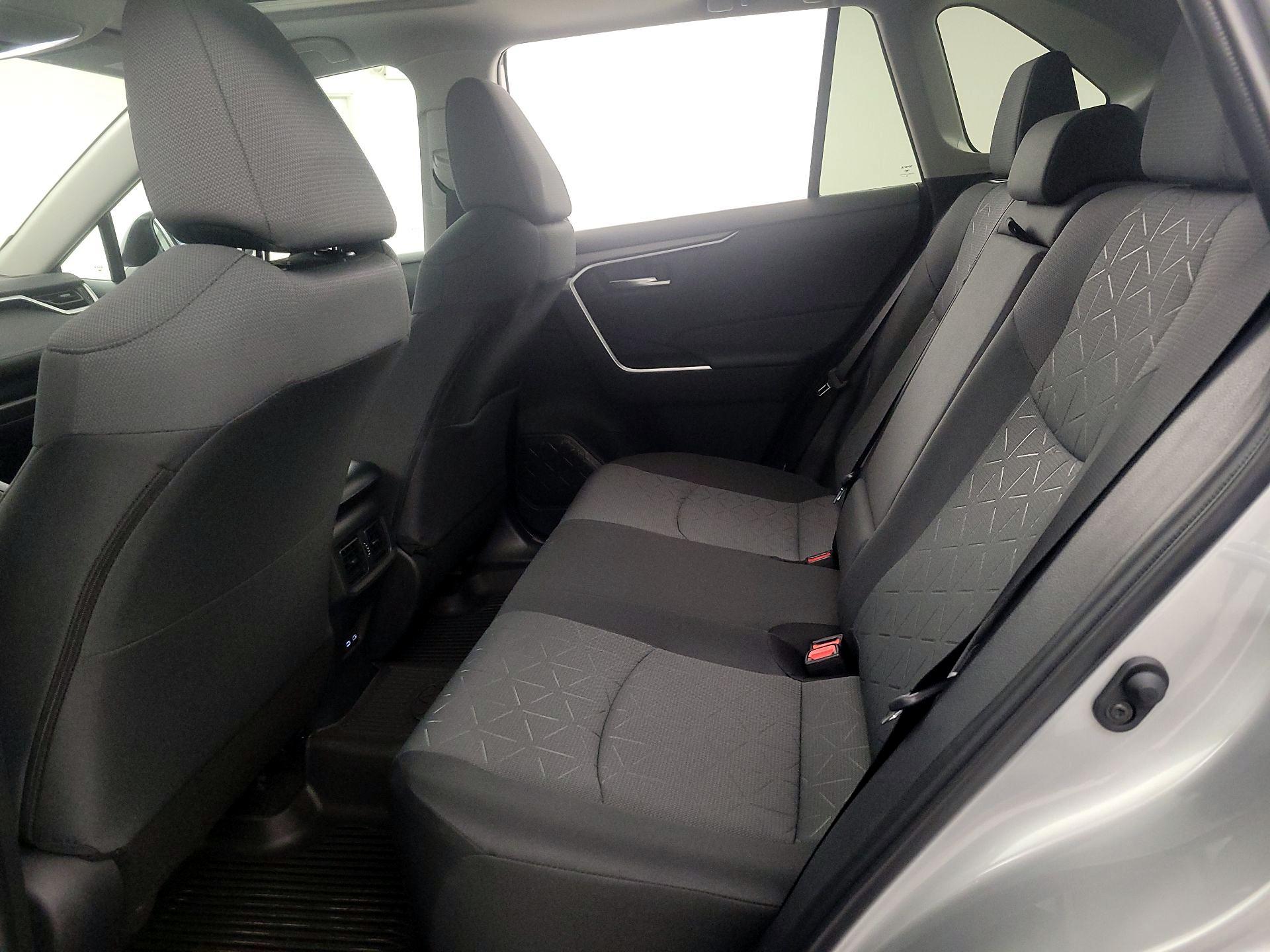 Thumbnail: 2025 Toyota RAV4 - 20