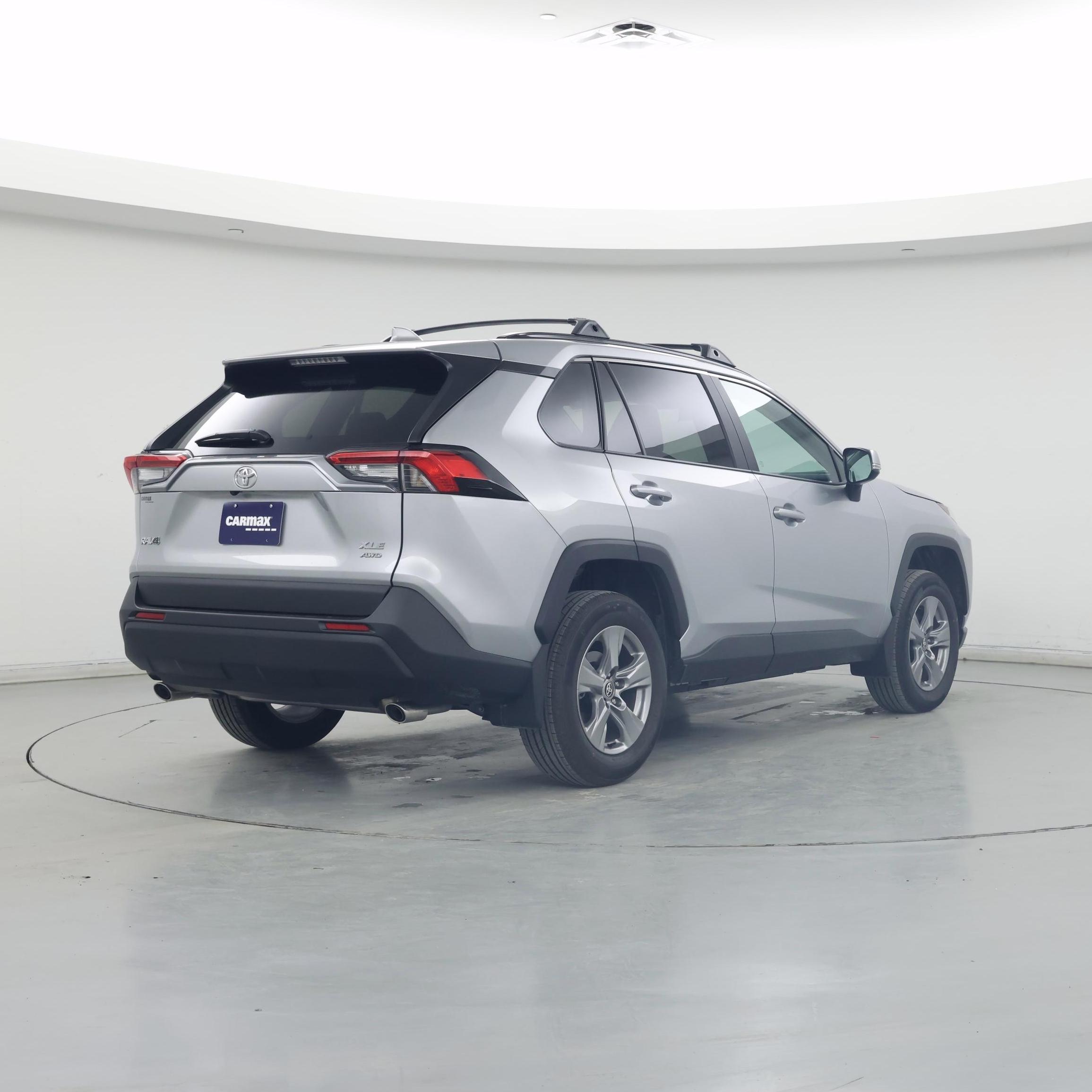 Thumbnail: 2025 Toyota RAV4 - 8