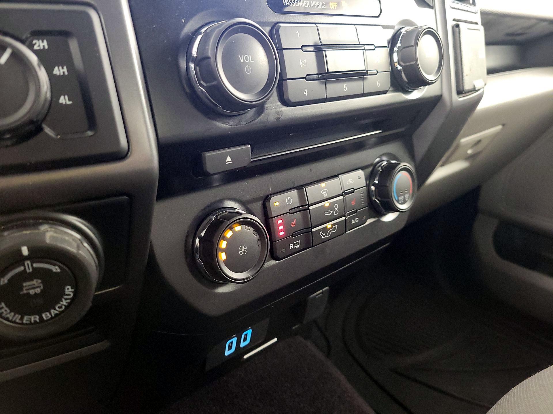 Thumbnail: 2016 Ford F-150 - 16