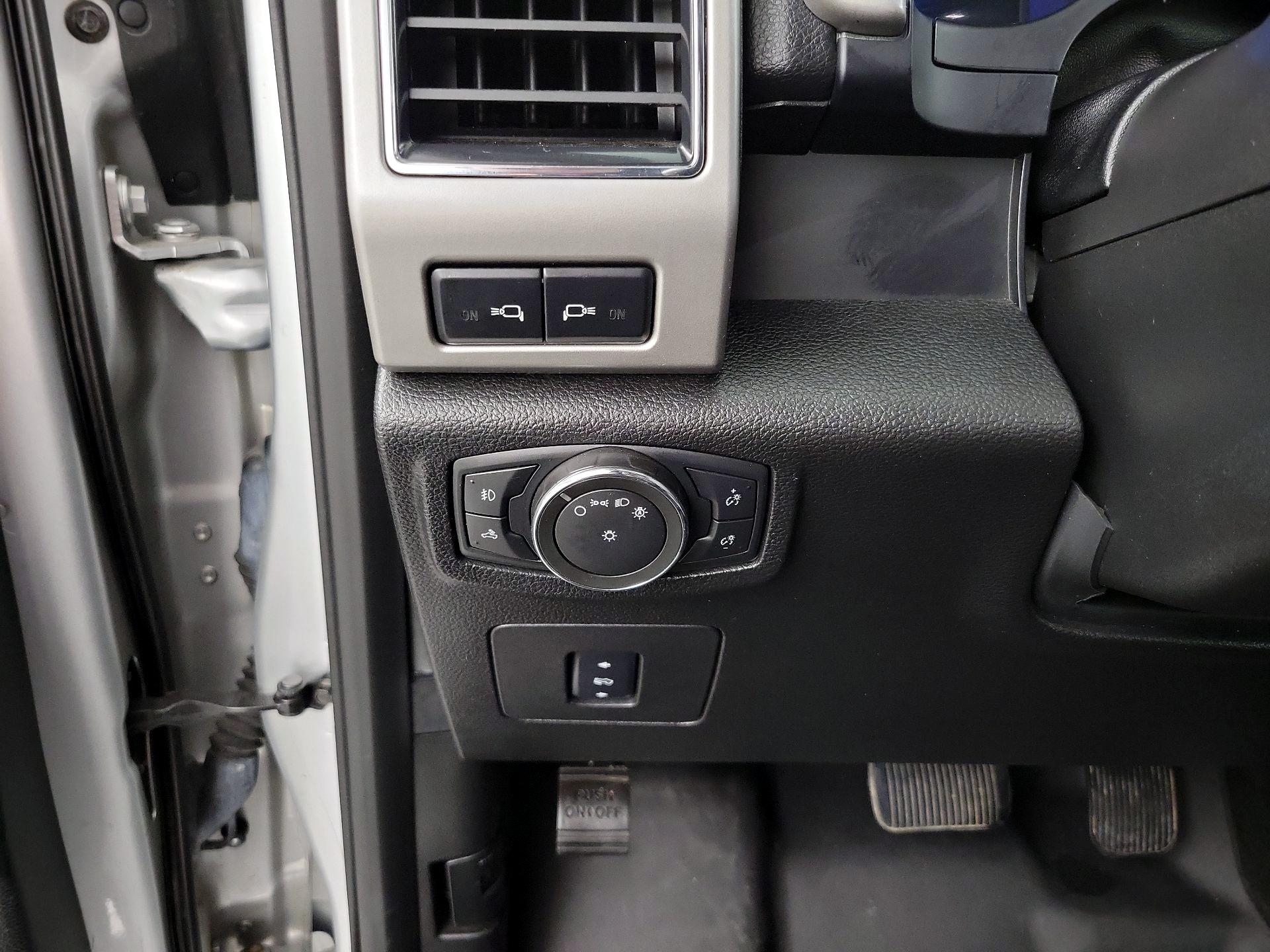 Thumbnail: 2017 Ford F-150 - 13