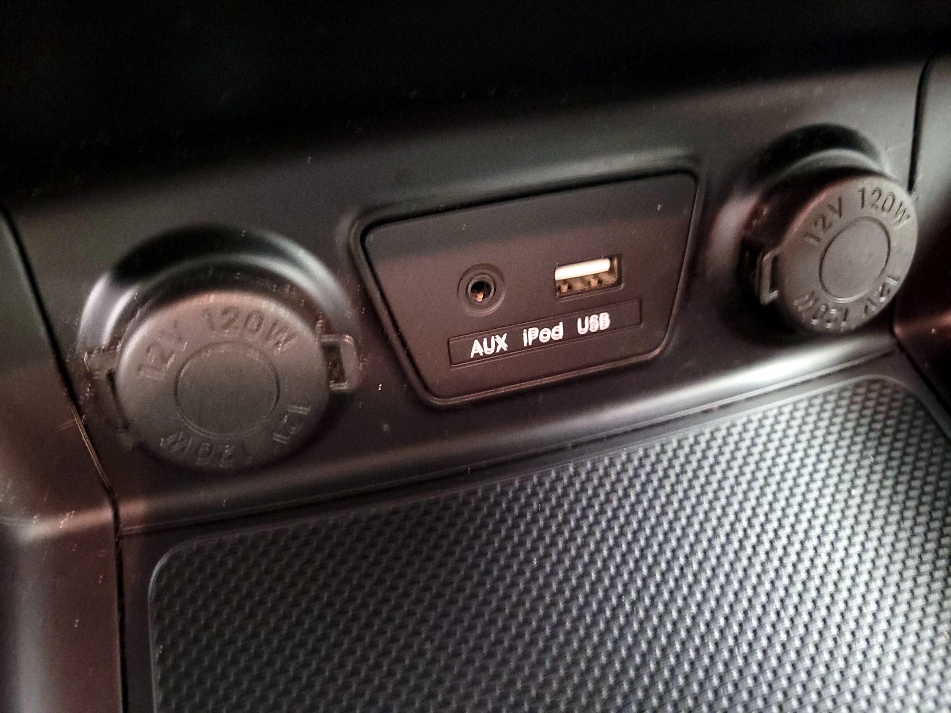 Thumbnail: 2015 Hyundai Tucson - 18