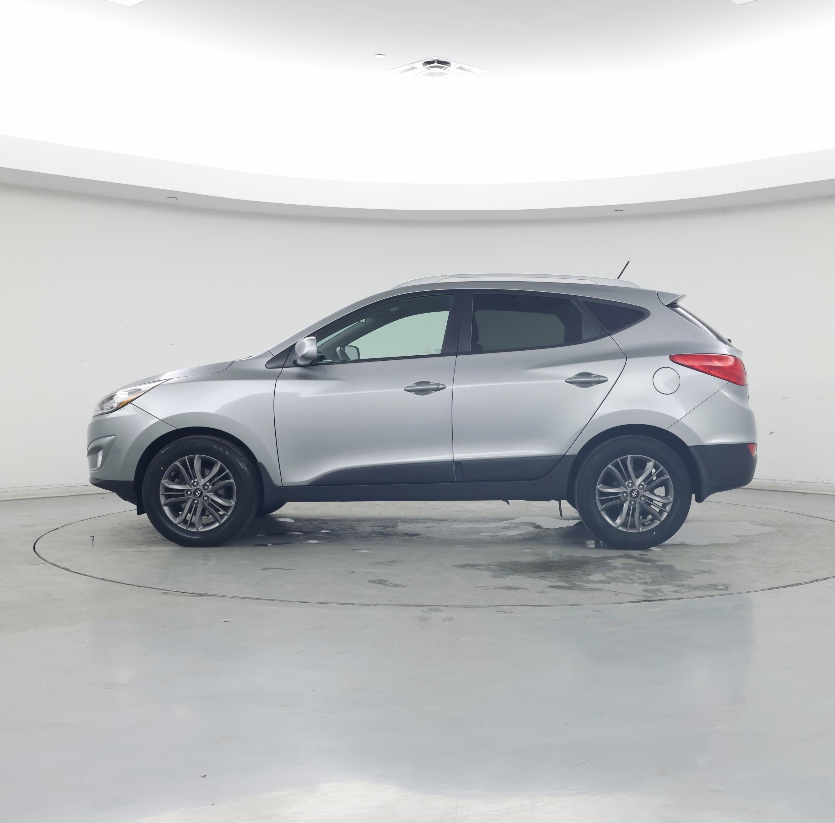 Thumbnail: 2015 Hyundai Tucson - 3