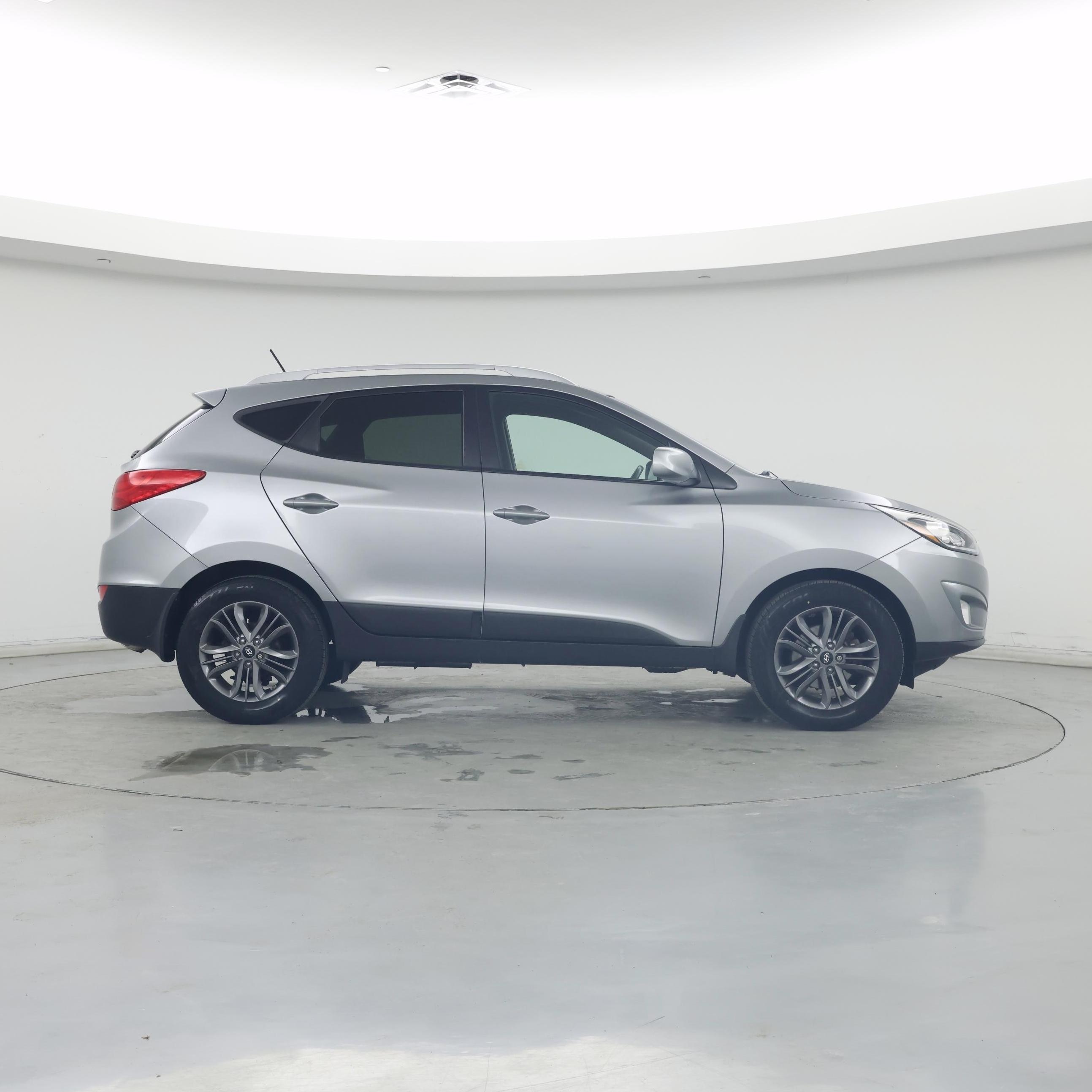 Thumbnail: 2015 Hyundai Tucson - 7