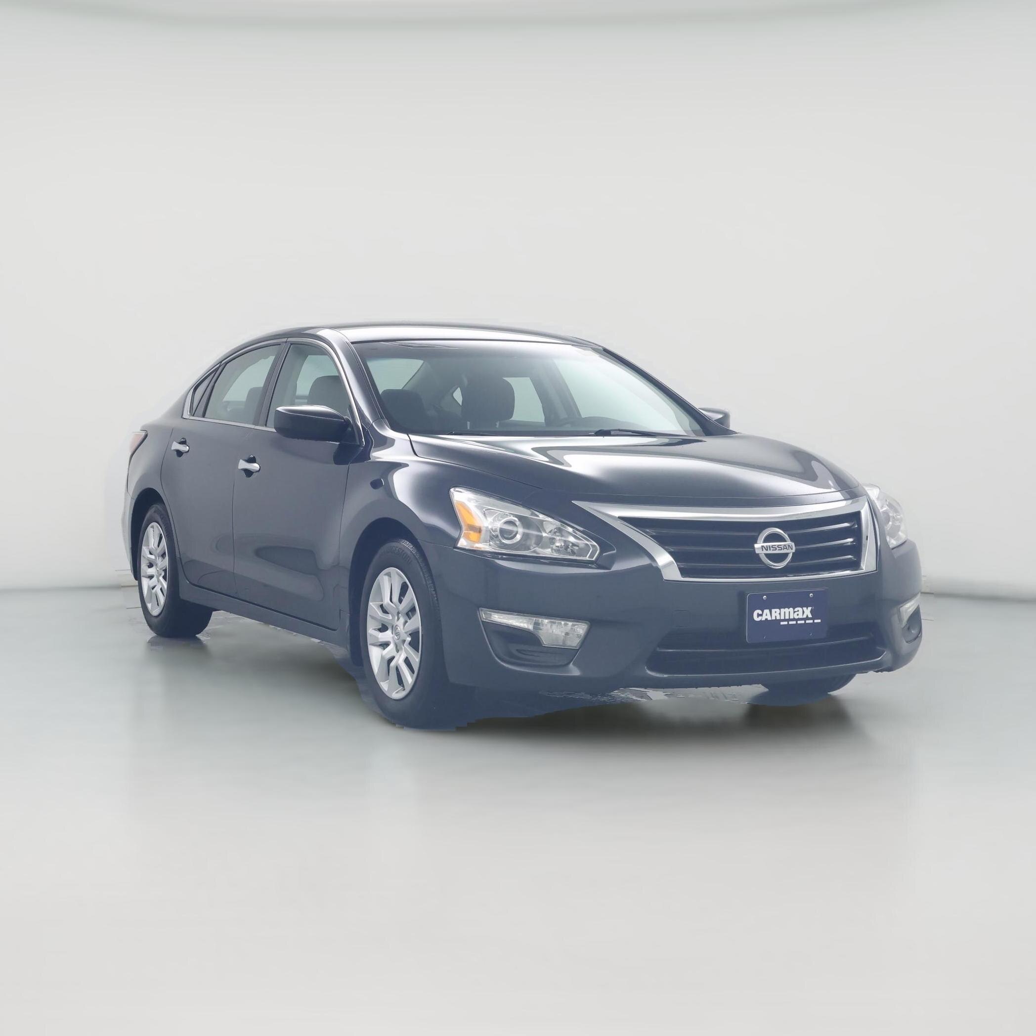 Thumbnail: 2015 Nissan Altima - 1