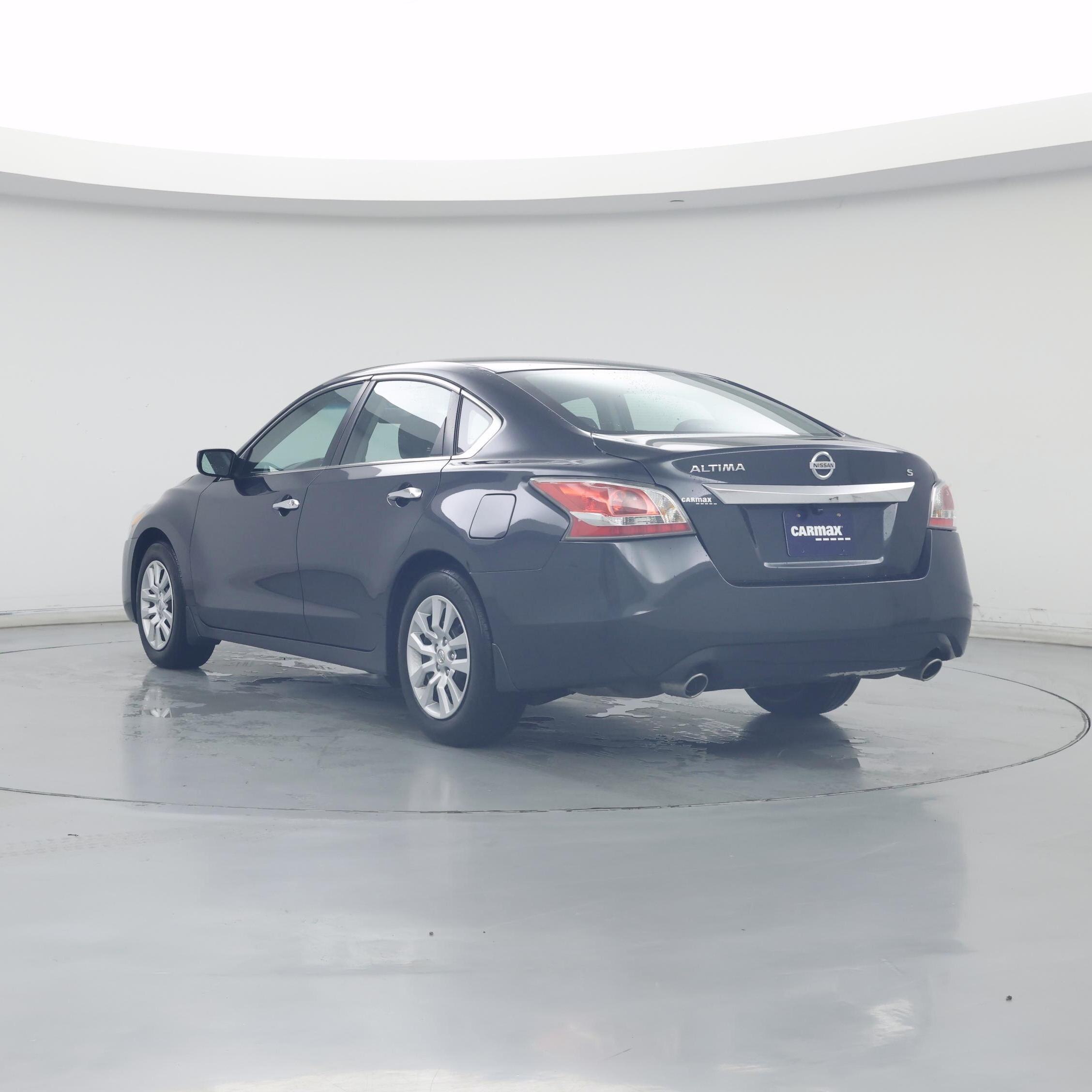 Thumbnail: 2015 Nissan Altima - 2
