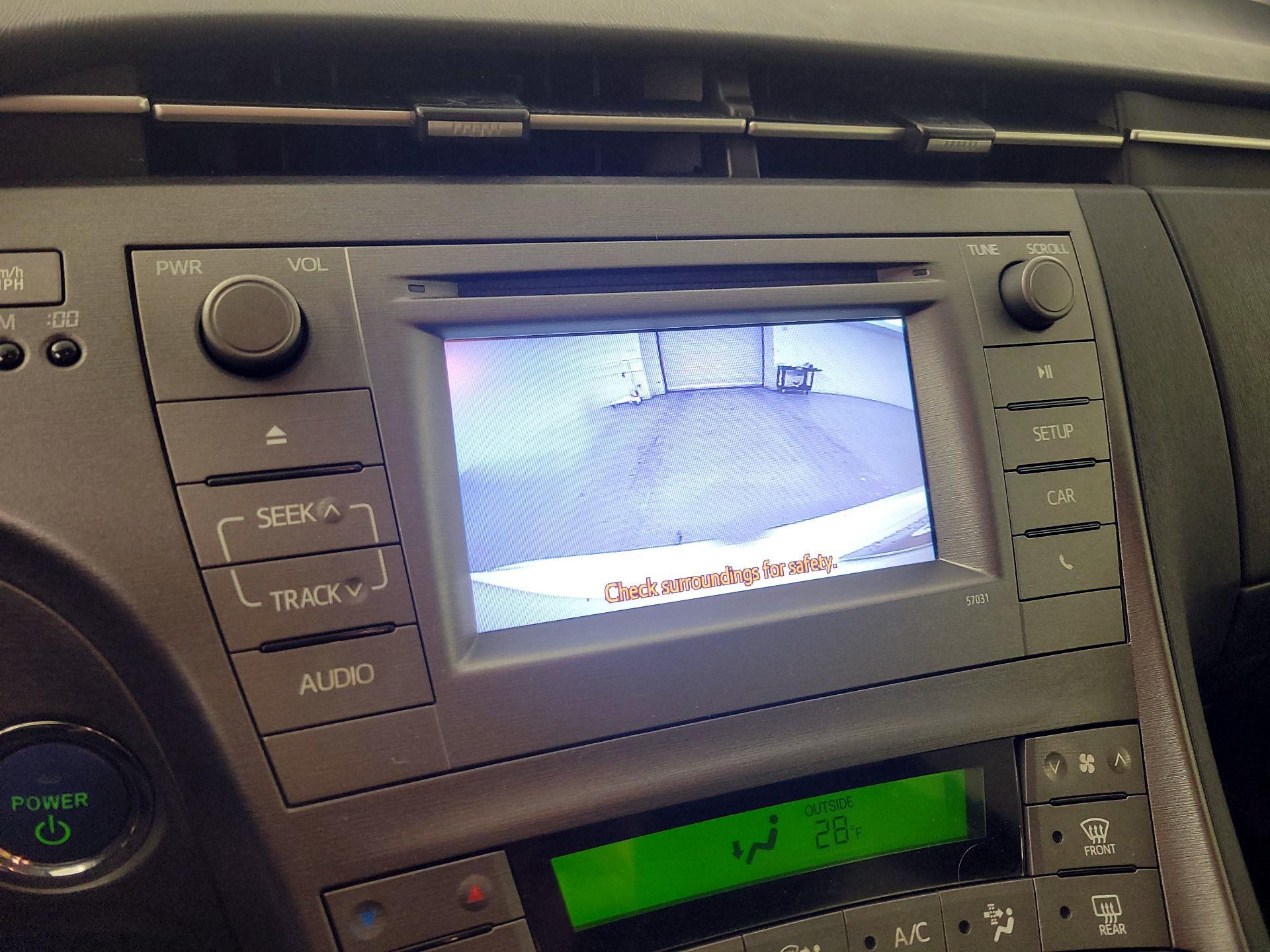 Thumbnail: 2015 Toyota Prius - 14